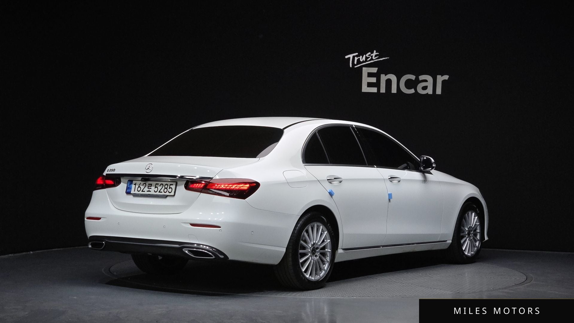 Mercedes-Benz E-Class W213 2021 — миниатюра 2
