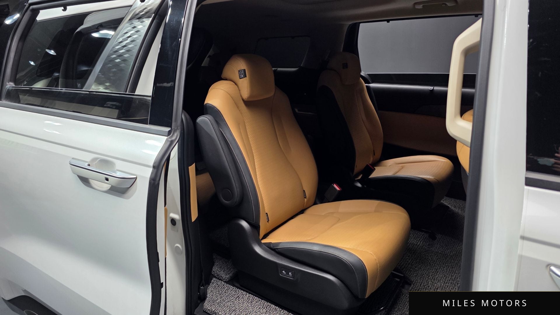 Kia Carnival 2023 — миниатюра 12