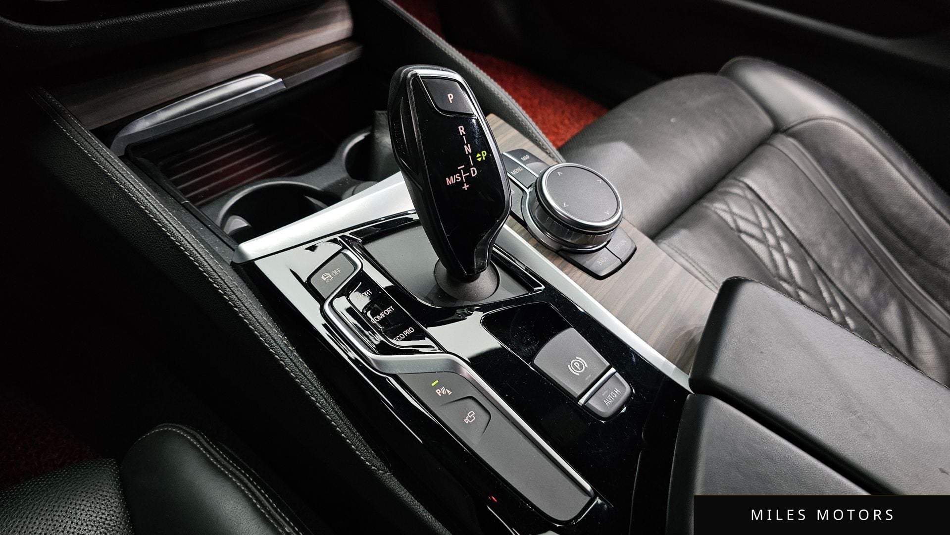 BMW 5 Series (G30) 2017 — миниатюра 9