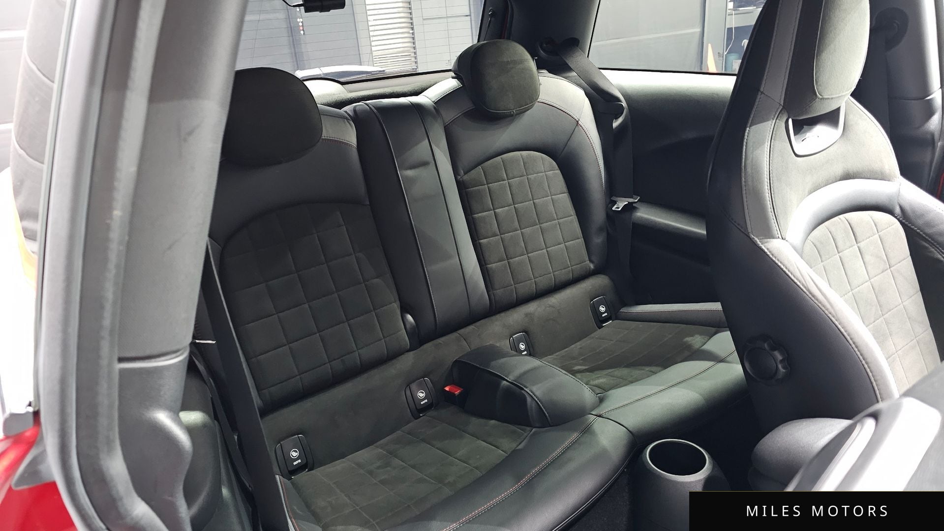 MINI 쿠퍼 S 2022 — миниатюра 12
