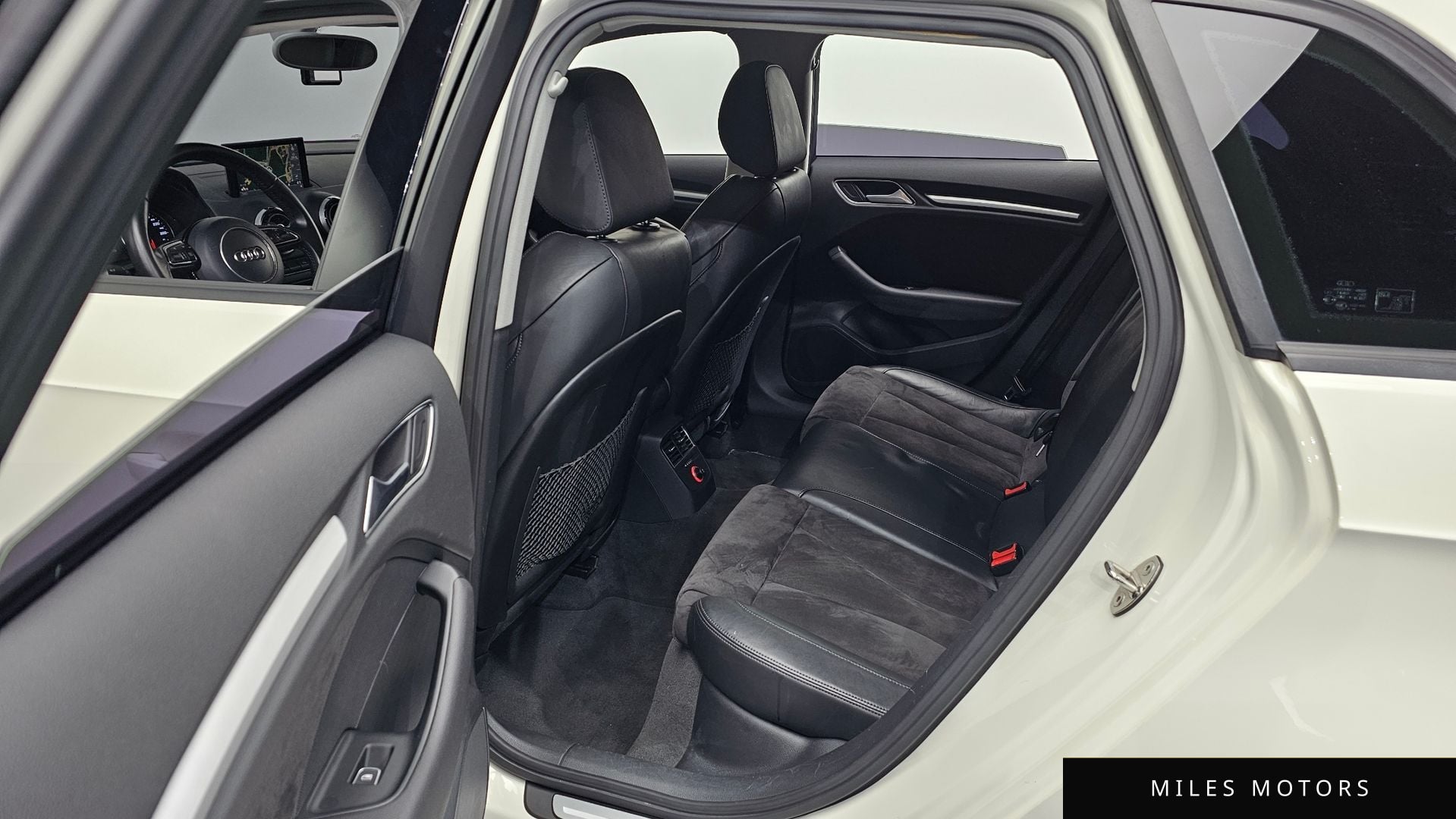 Audi A3 2015 — миниатюра 11