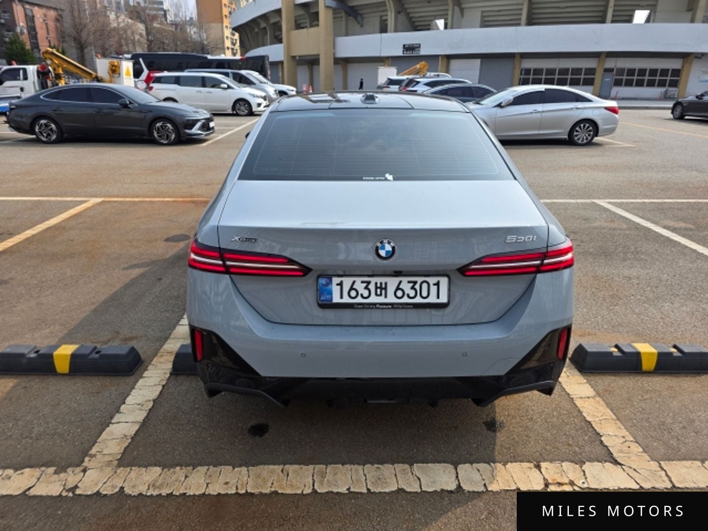 BMW 5 Series (G60) 2025 — миниатюра 4