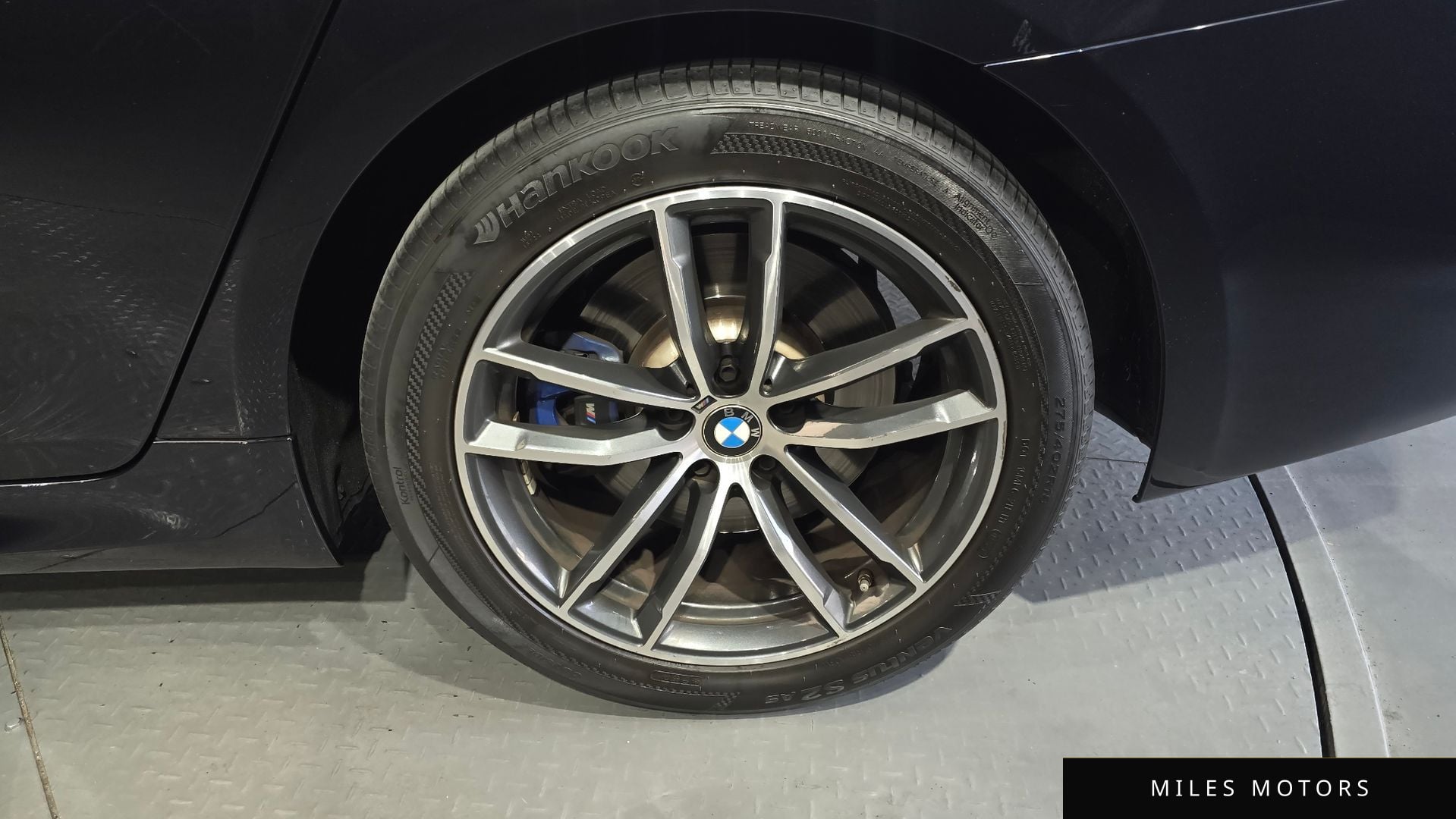 BMW 5 Series (G30) 2023 — миниатюра 5
