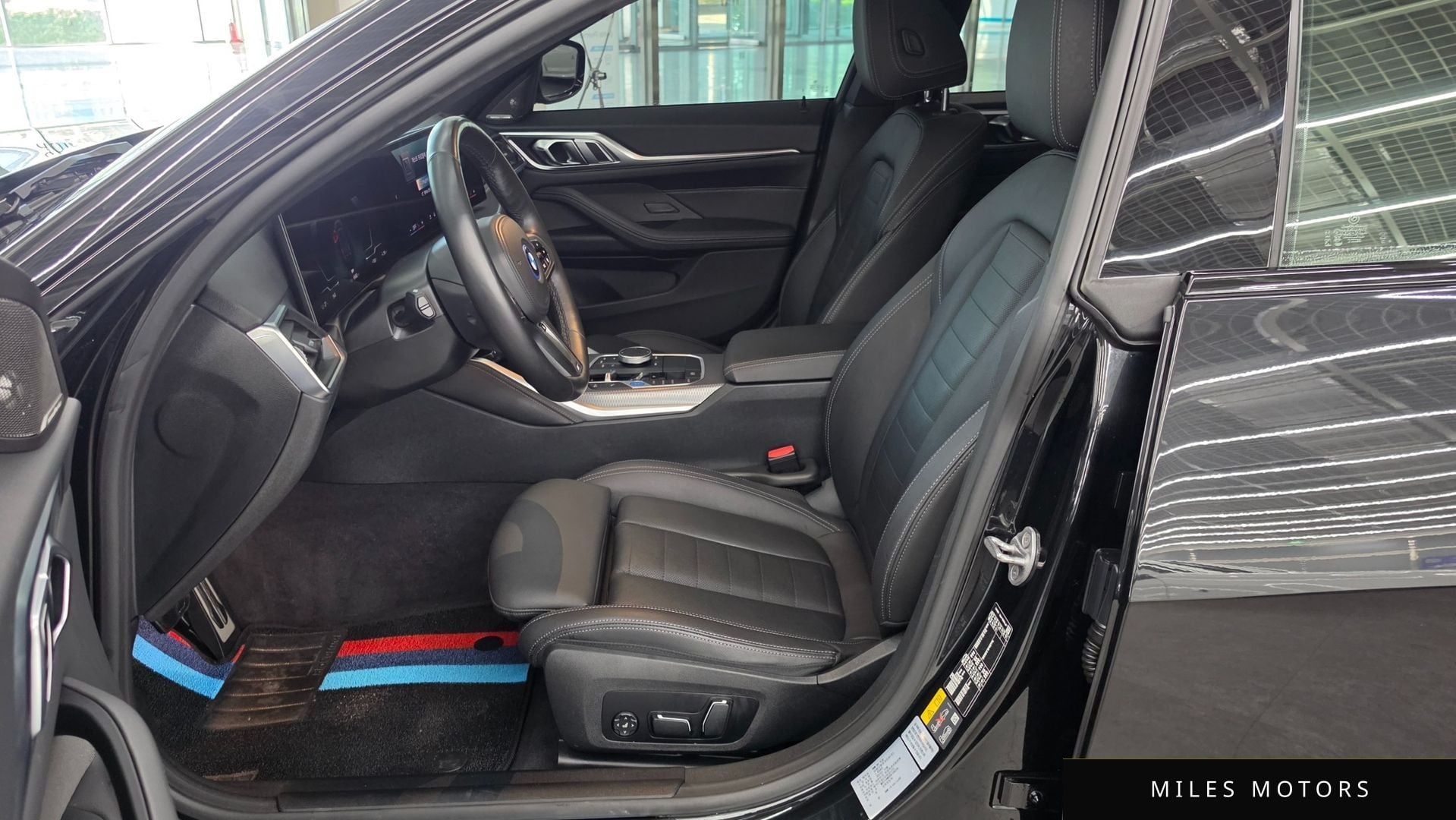 BMW i4 2024 — миниатюра 10