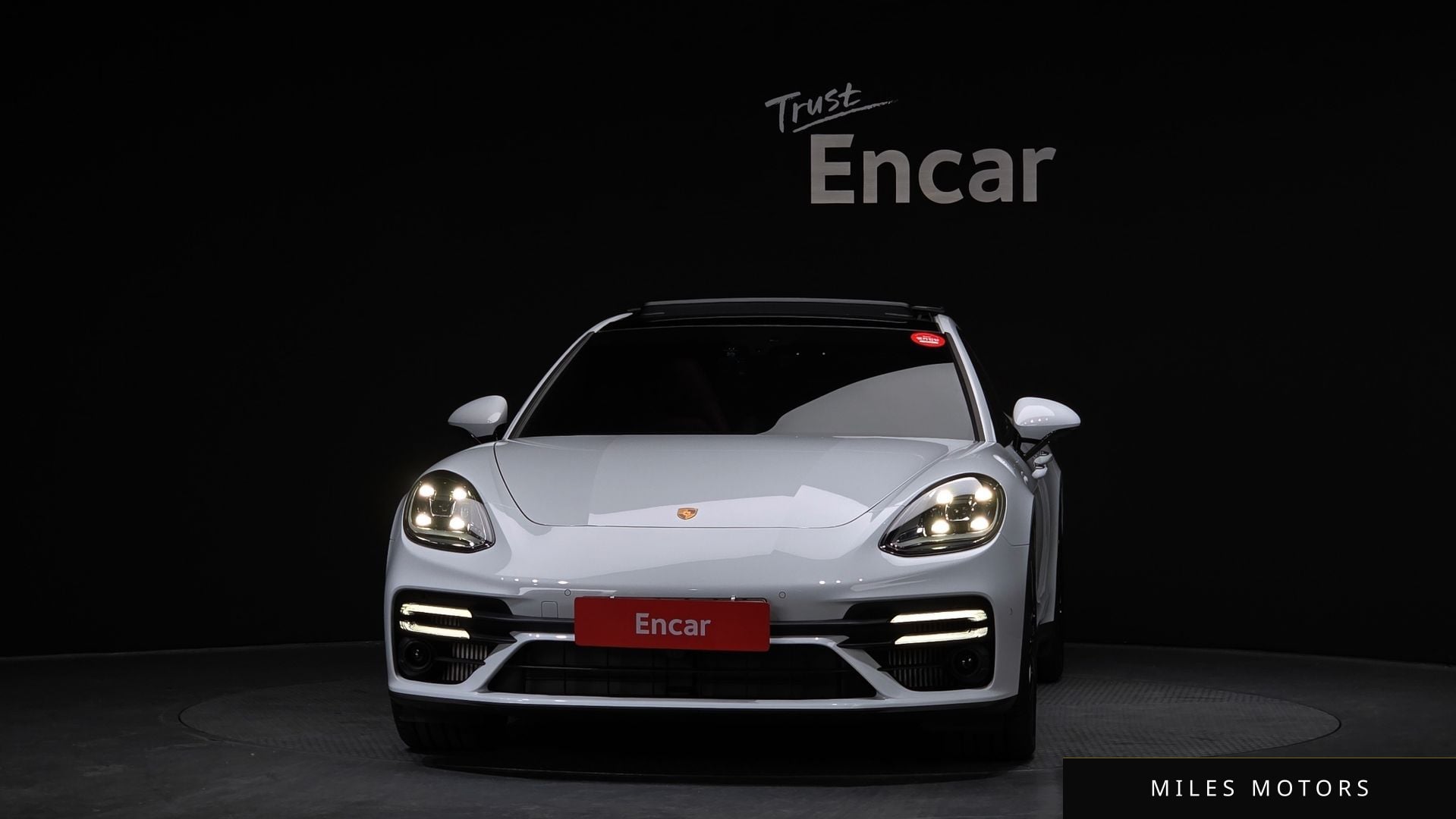 Porsche Panamera 2023 — миниатюра 3