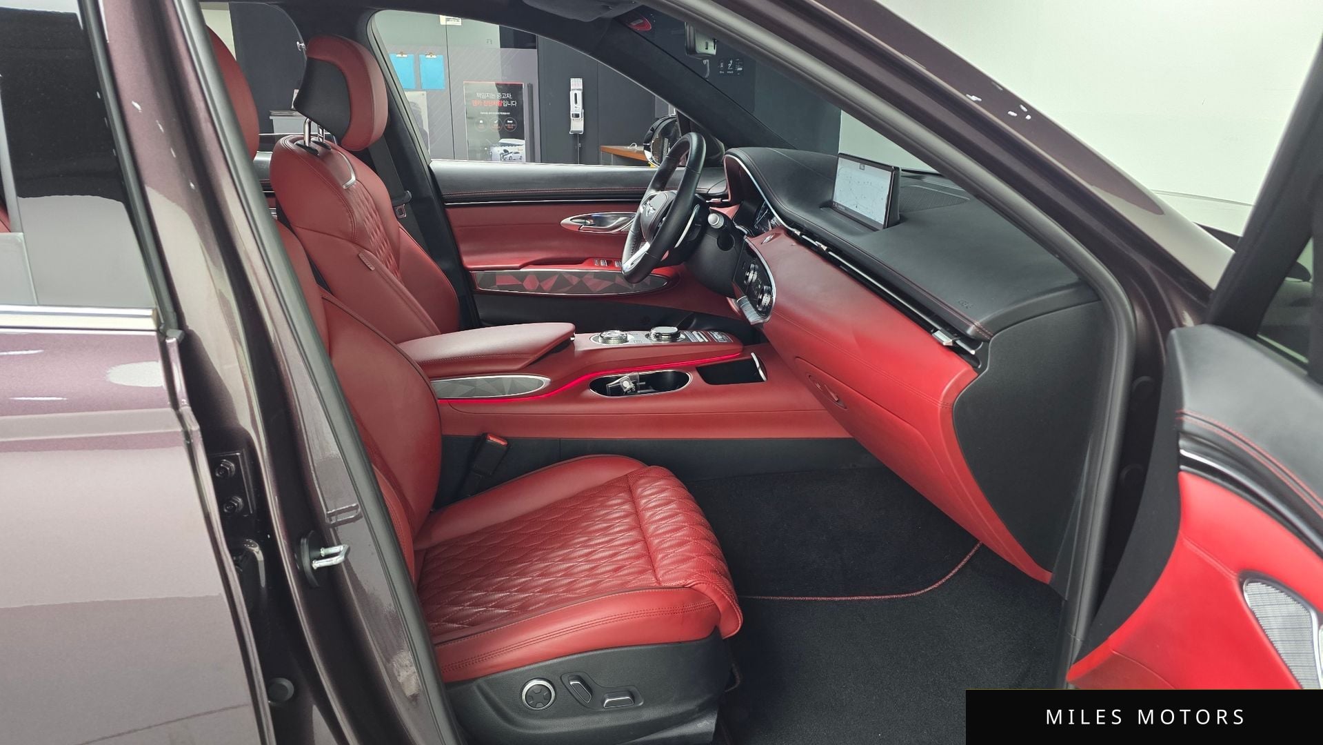Genesis GV70 2021 — миниатюра 11