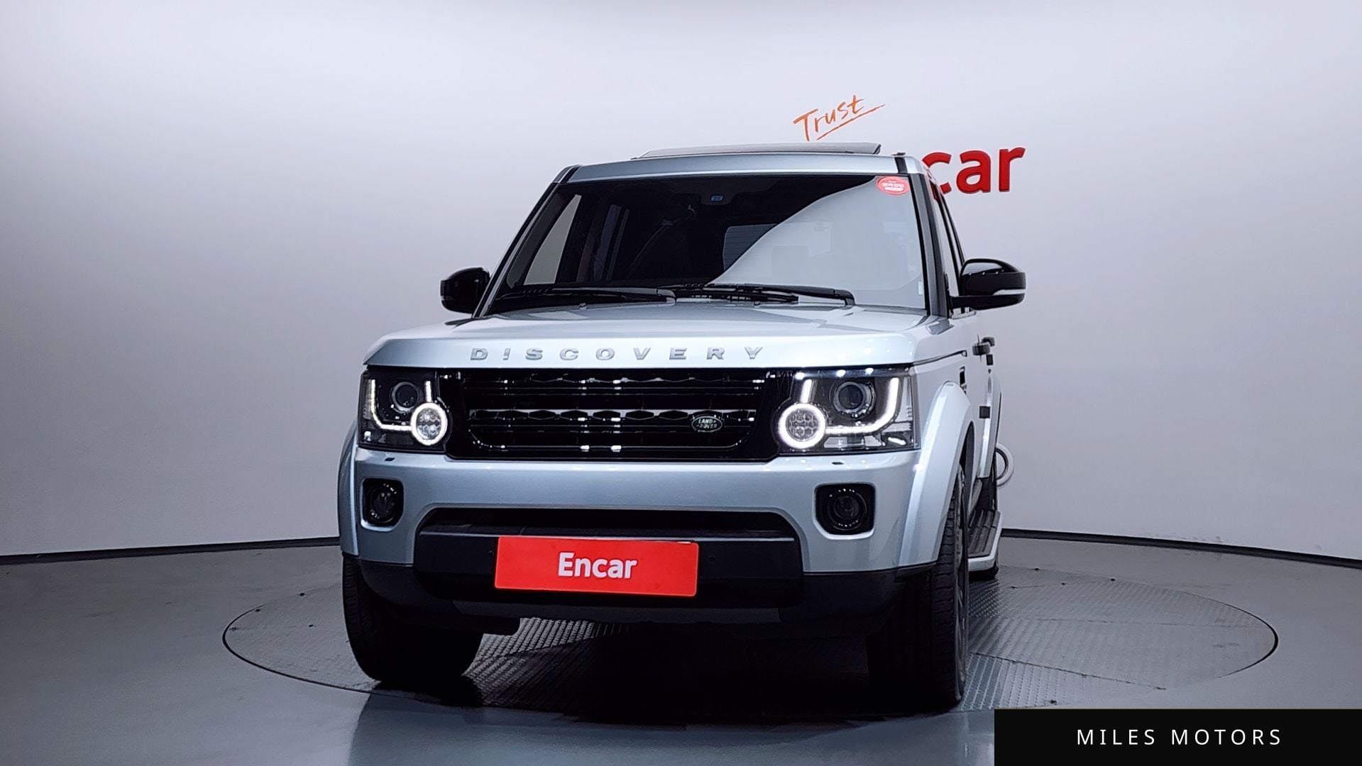 Land Rover Discovery 2016 — миниатюра 3