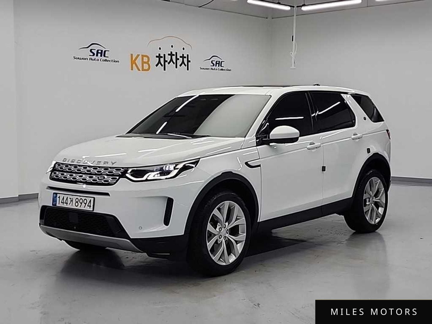 Land Rover Discovery Sport 2021 — фото 1 из 12