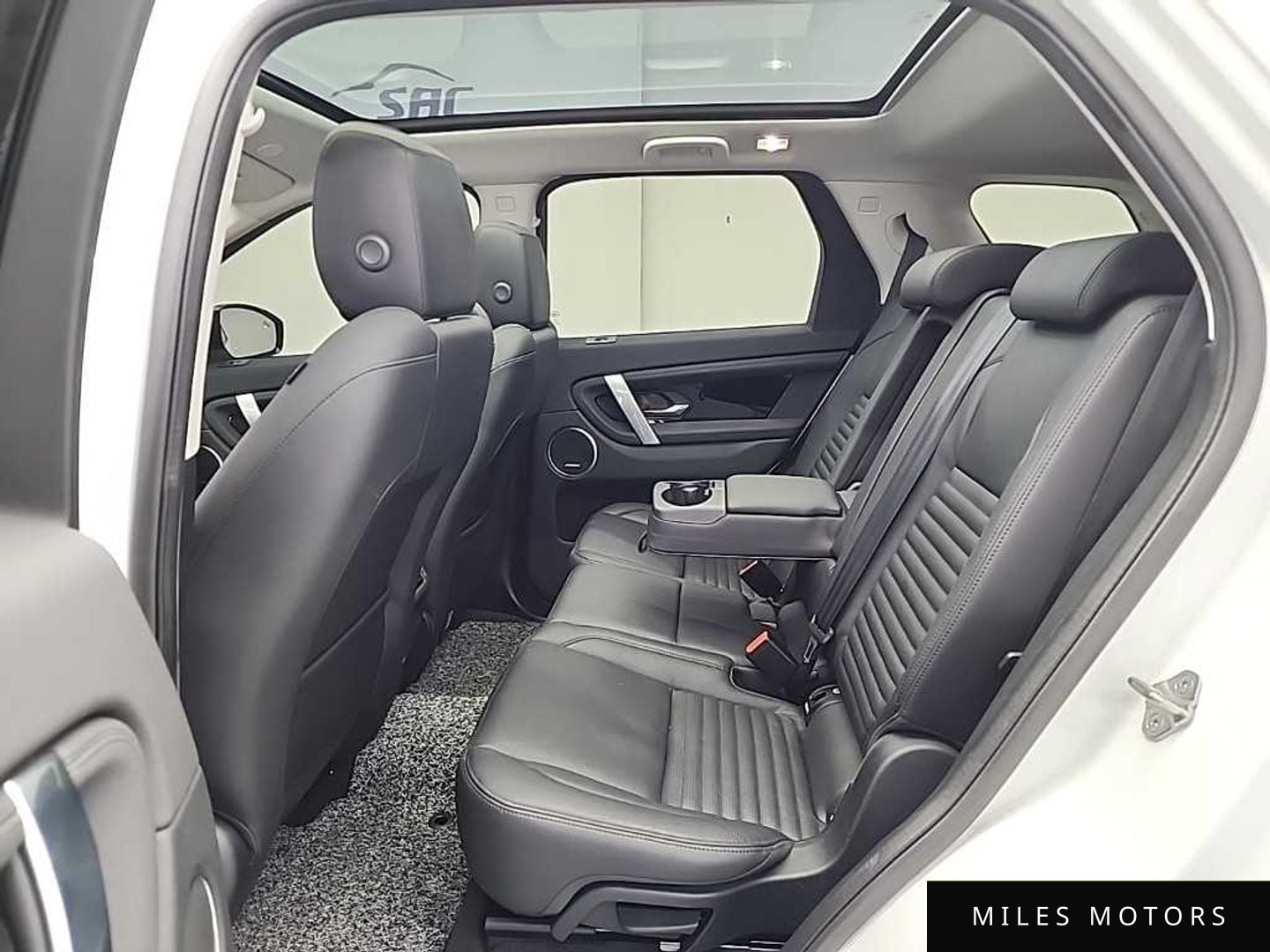 Land Rover Discovery Sport 2021 — миниатюра 12