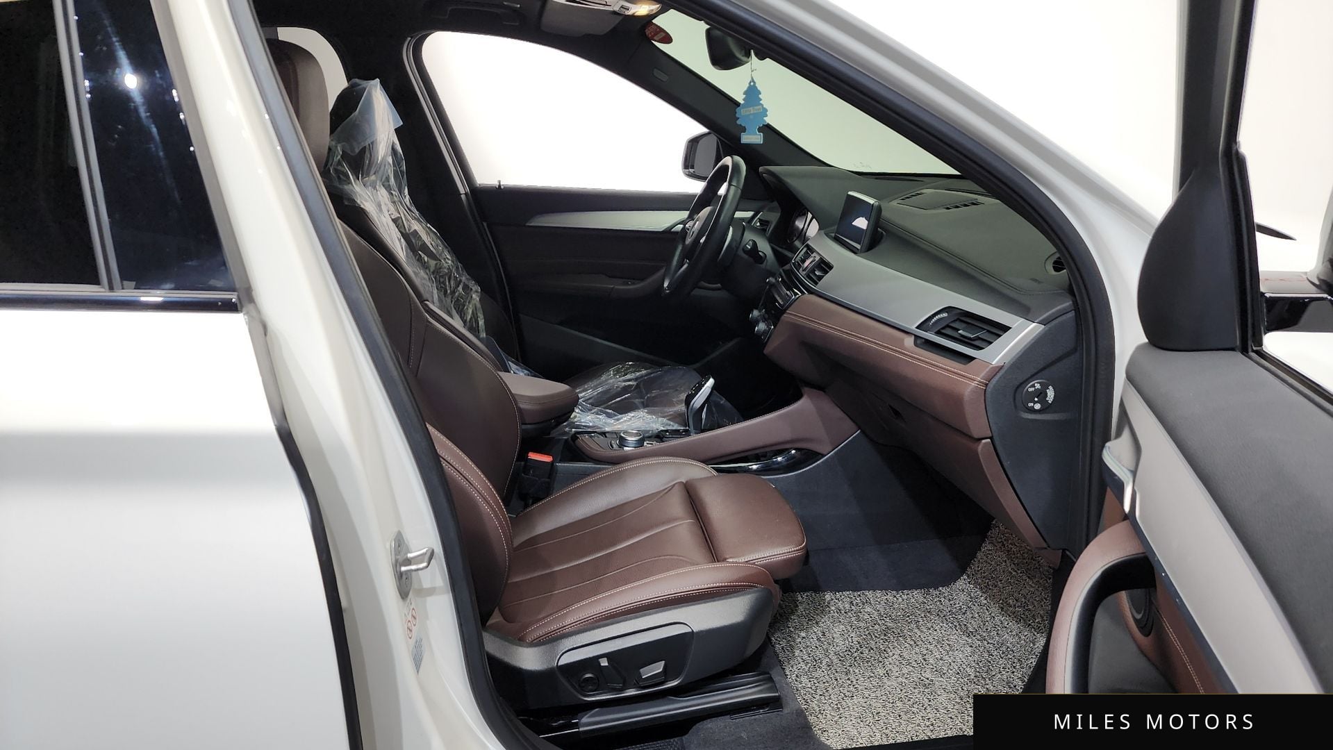 BMW X1 (F48) 2022 — миниатюра 11
