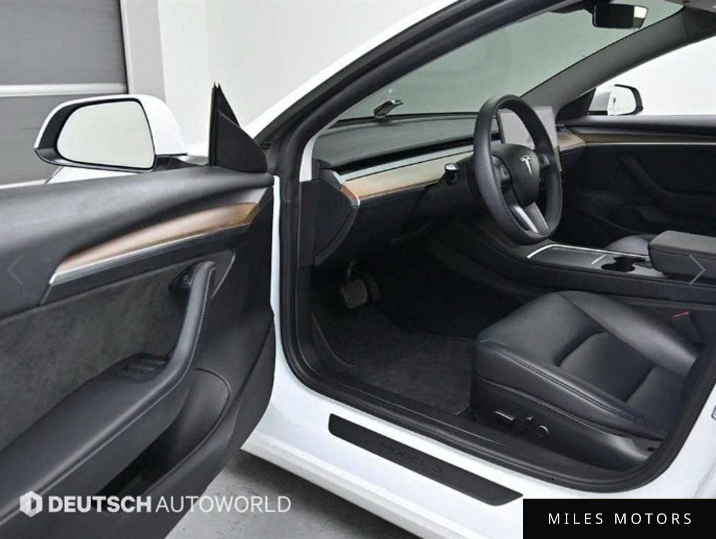 Tesla Model 3 2022 — миниатюра 11