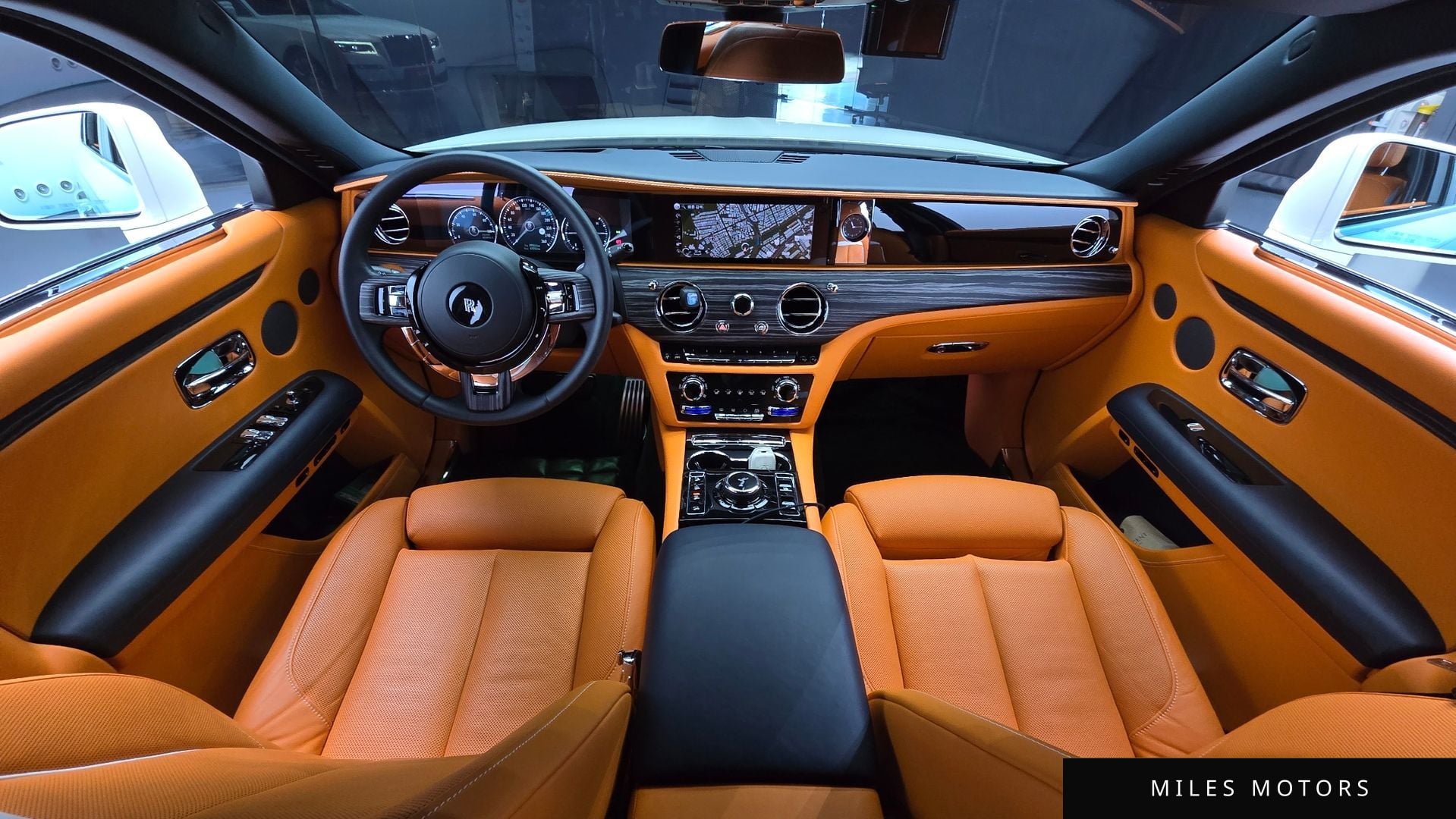 Rolls-Royce 고스트 2021 — миниатюра 7