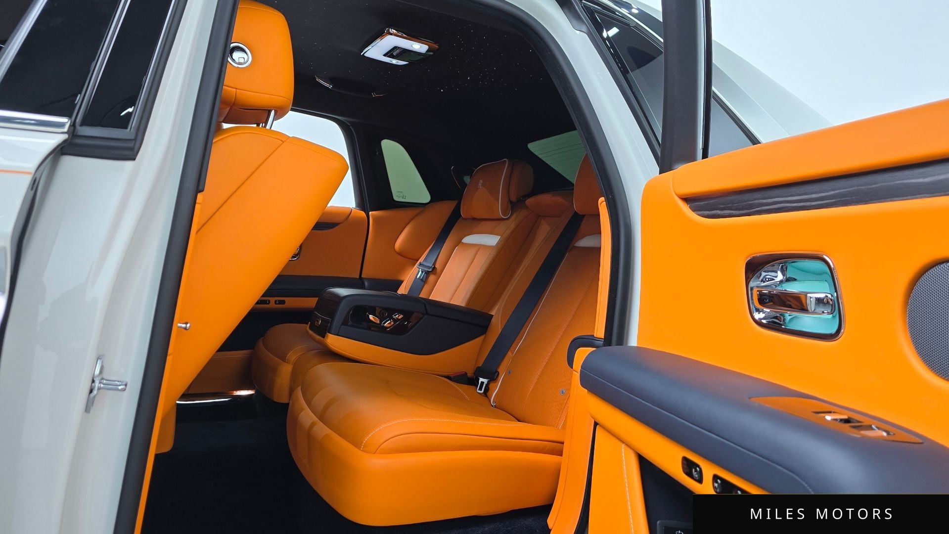 Rolls-Royce 고스트 2021 — миниатюра 12
