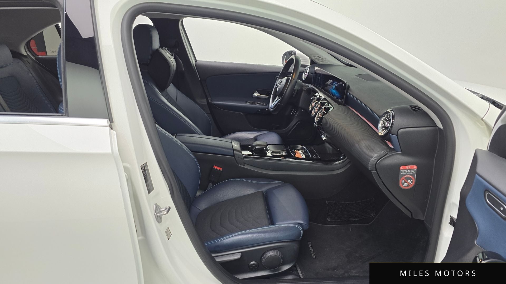 Mercedes-Benz A-Class W177 2020 — миниатюра 11