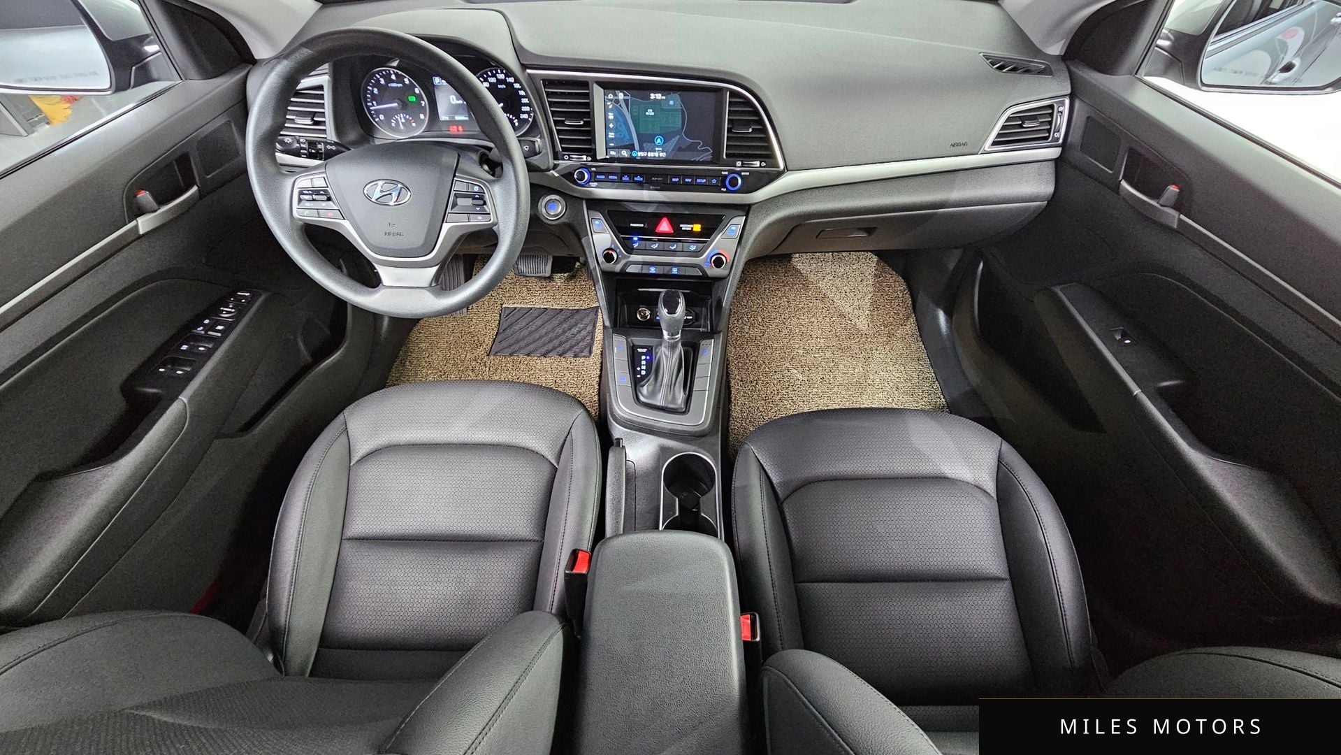 Hyundai AVANTE 2018 — миниатюра 7
