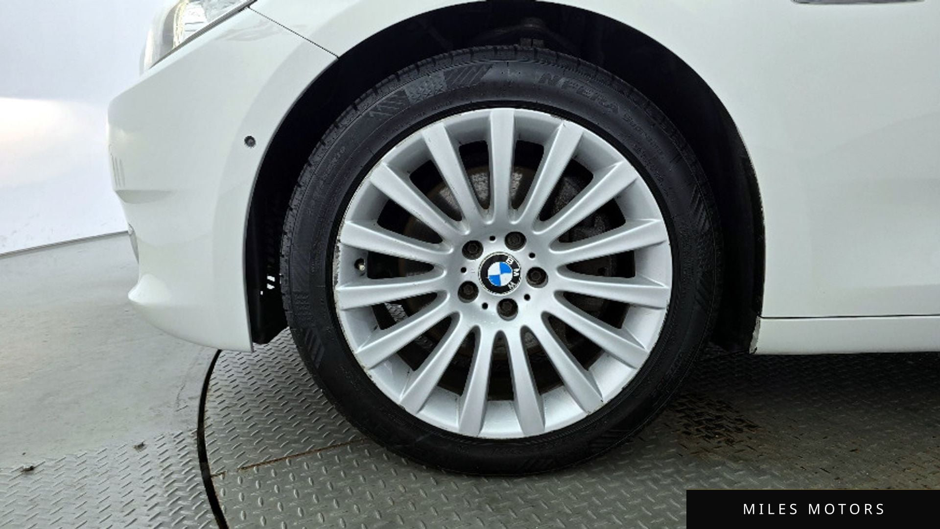 BMW 5 Series GT (F07) 2013 — миниатюра 5