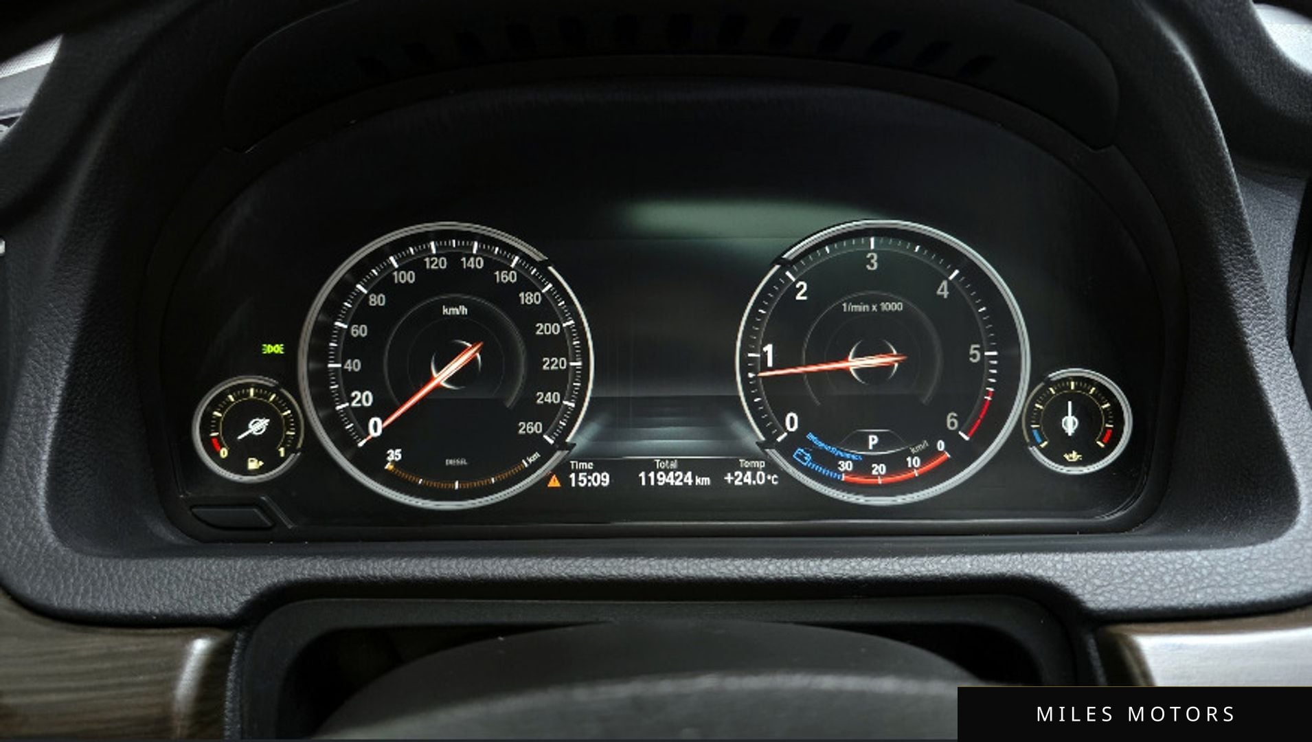 BMW 5 Series GT (F07) 2013 — миниатюра 8