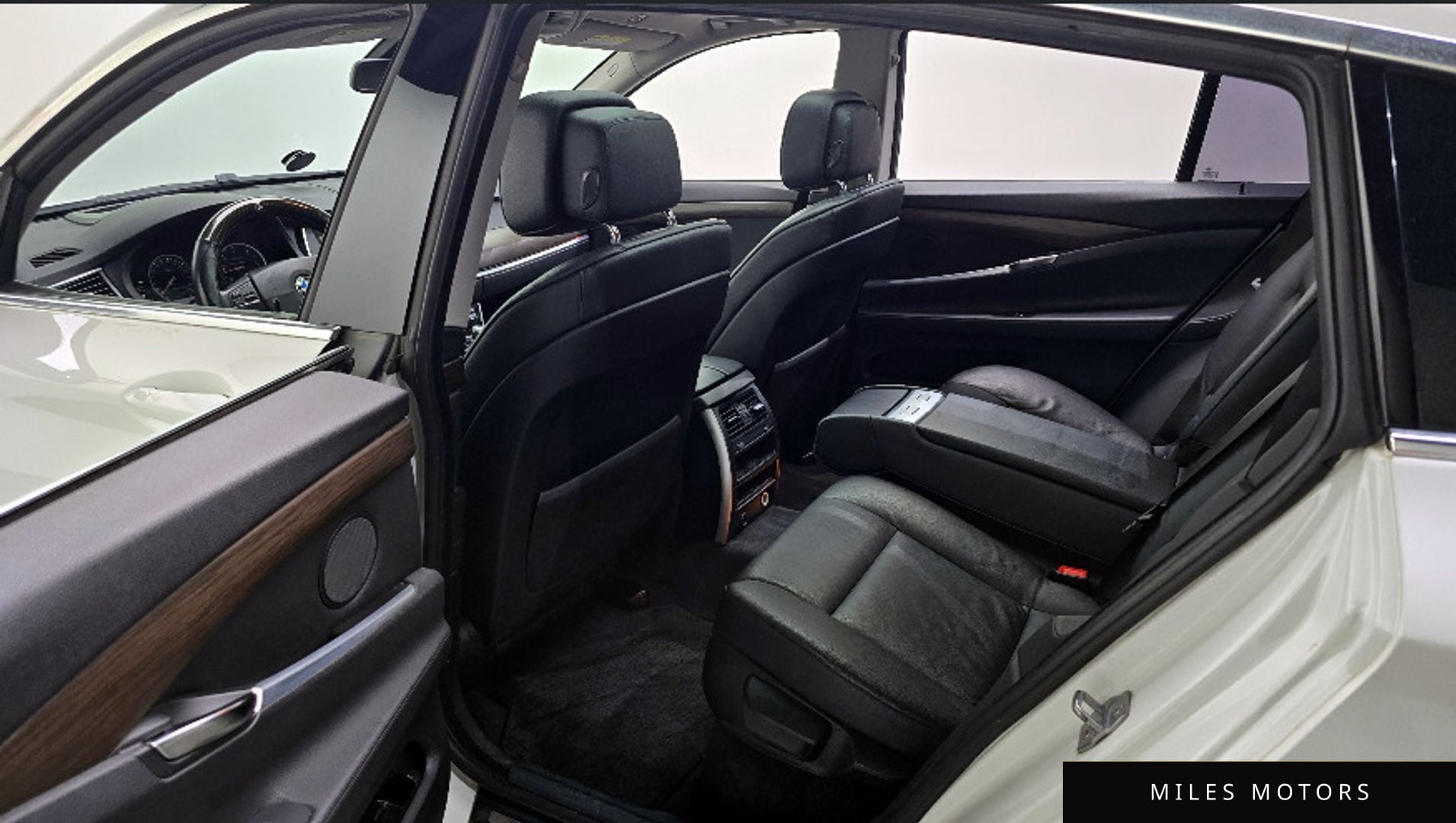 BMW 5 Series GT (F07) 2013 — миниатюра 12