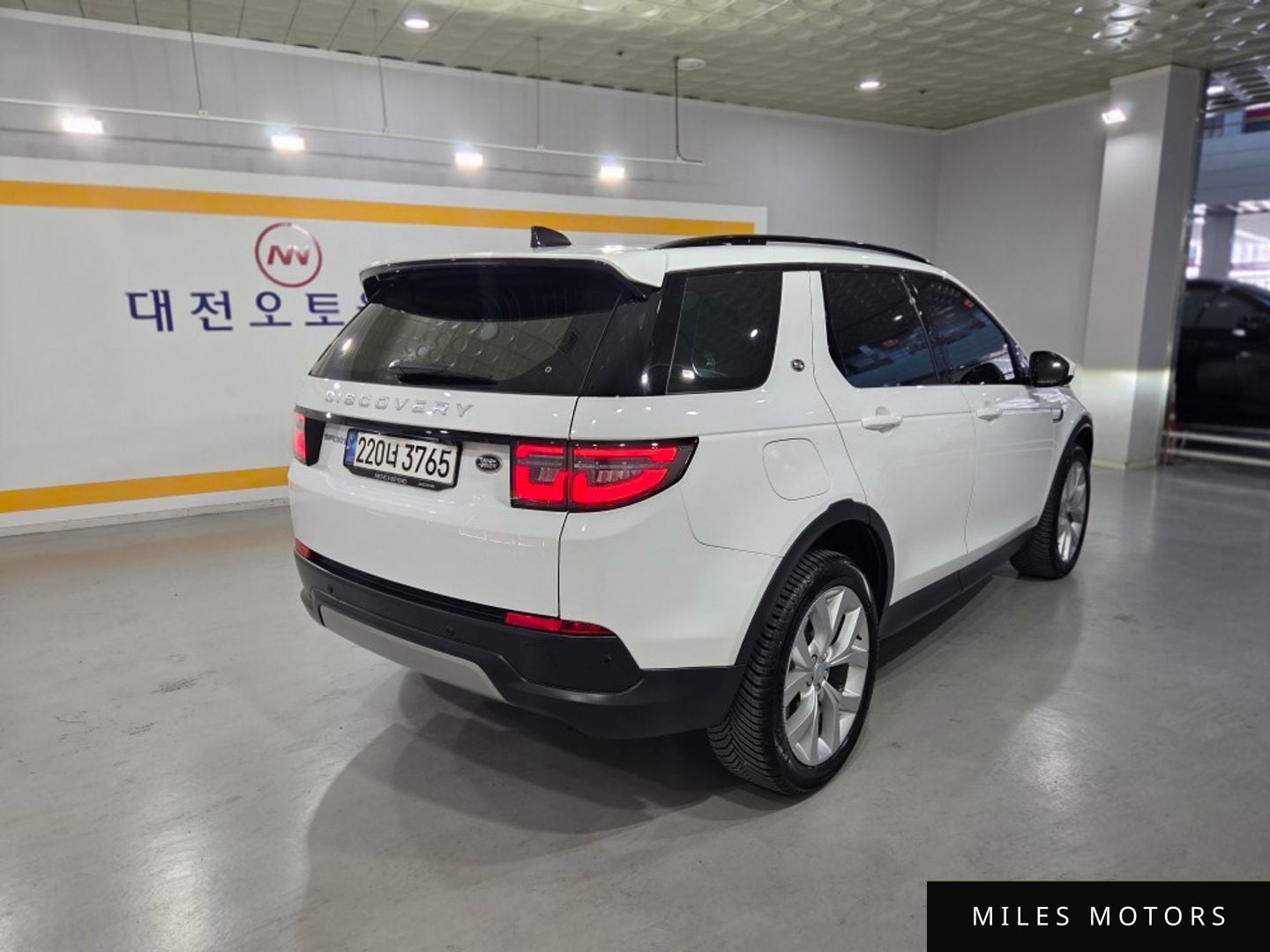 Land Rover Discovery Sport 2023 — миниатюра 5