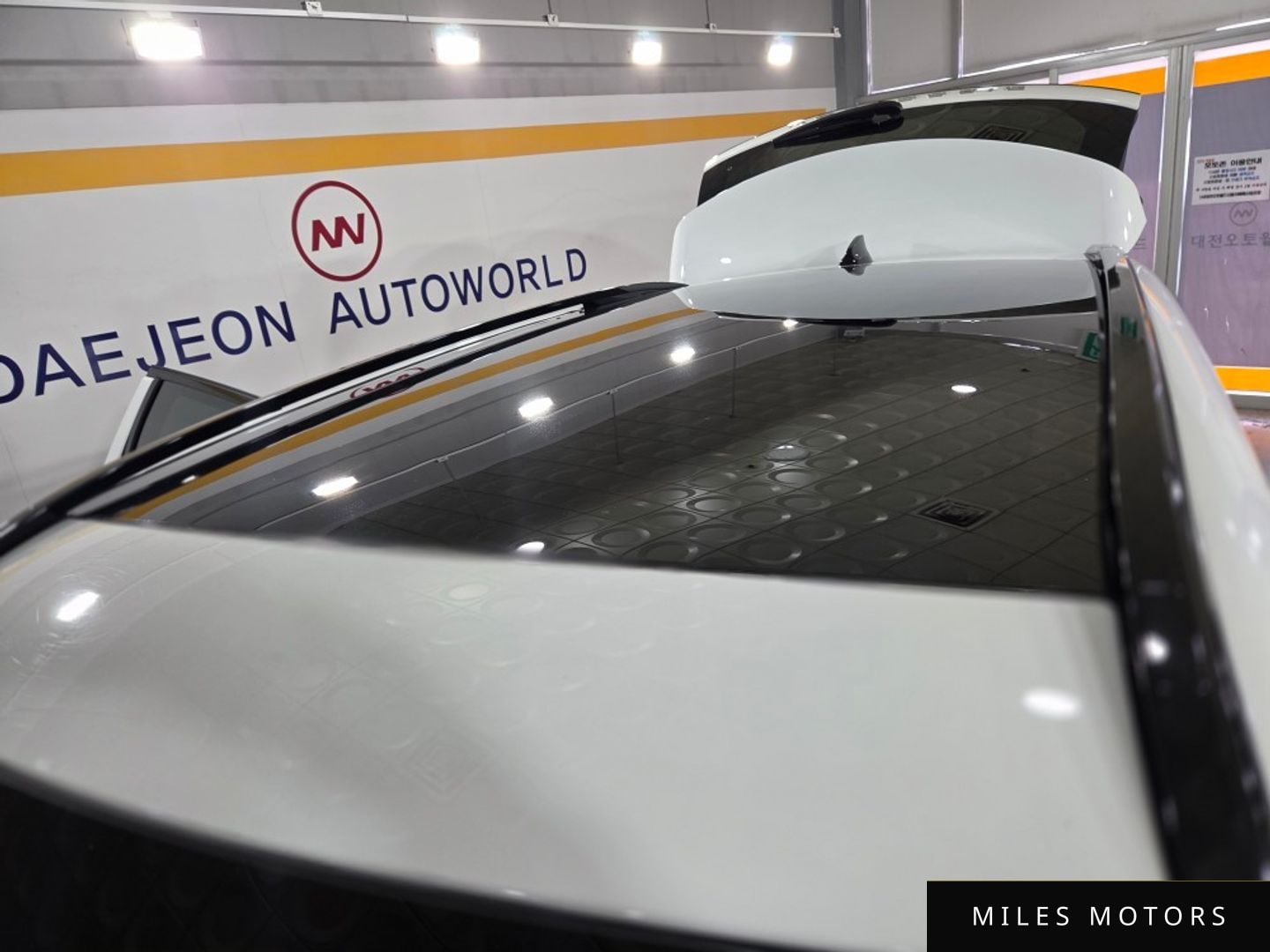 Land Rover Discovery Sport 2023 — миниатюра 6