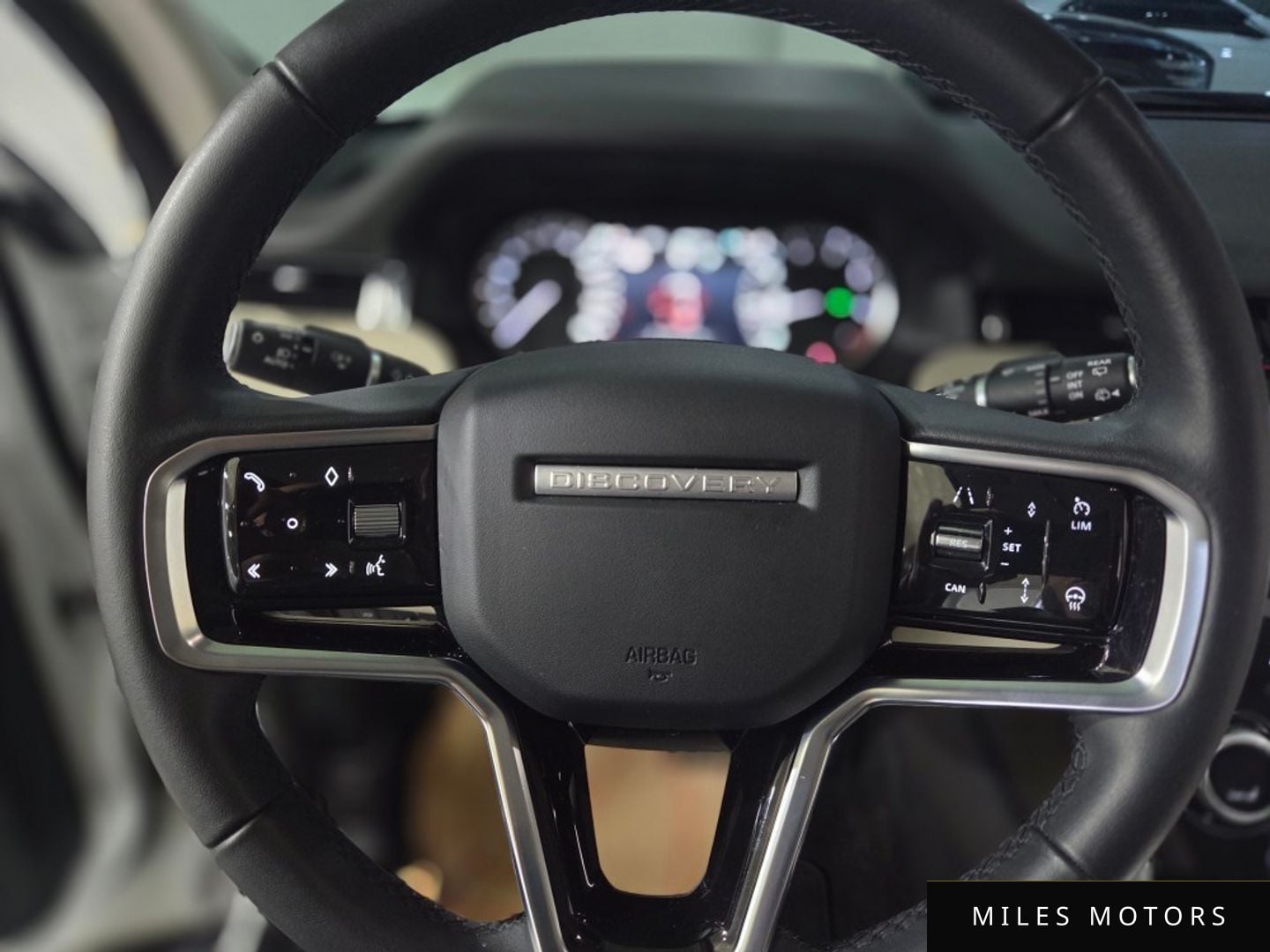 Land Rover Discovery Sport 2023 — миниатюра 11