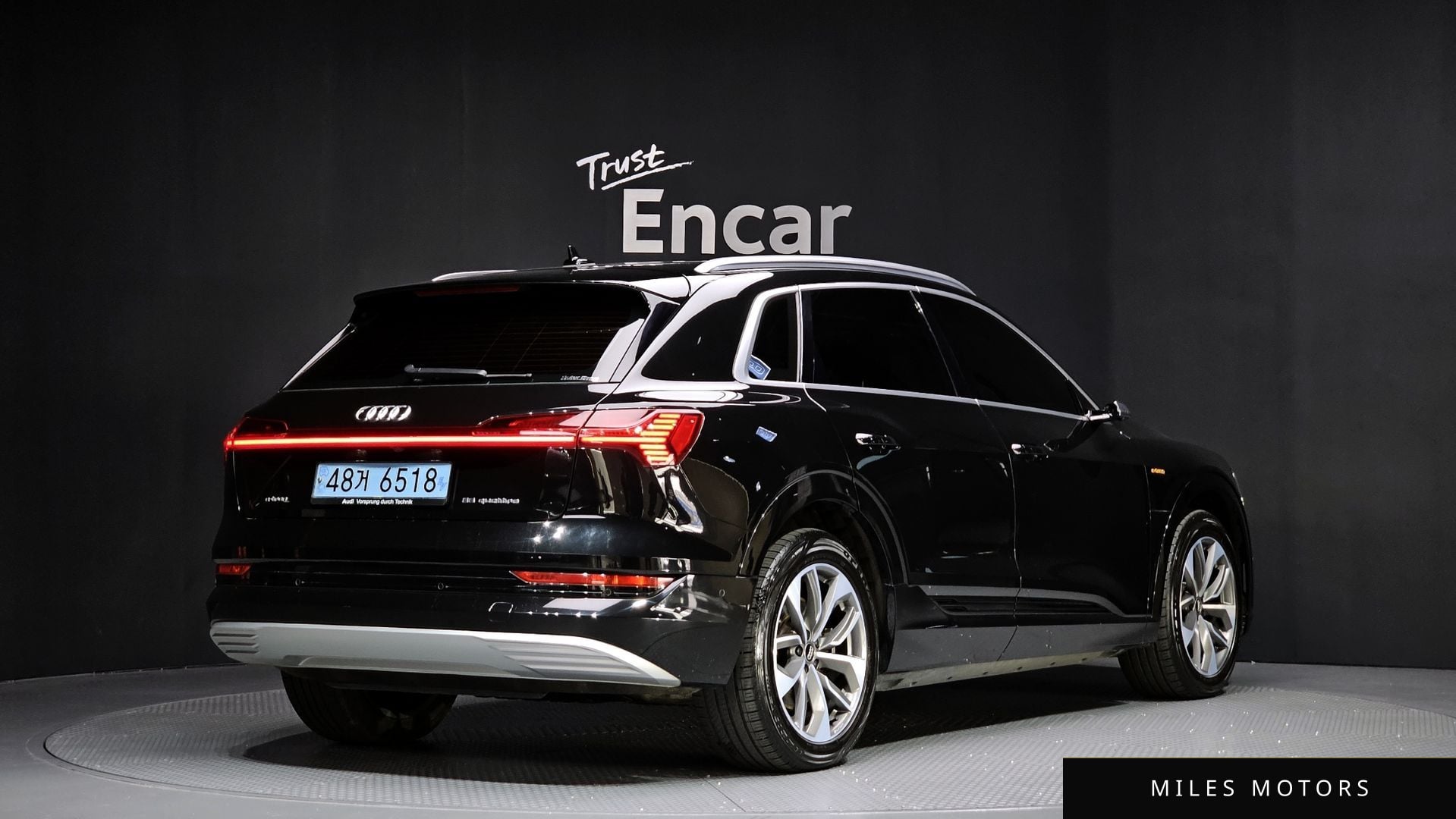 Audi e-tron 2020 — миниатюра 2