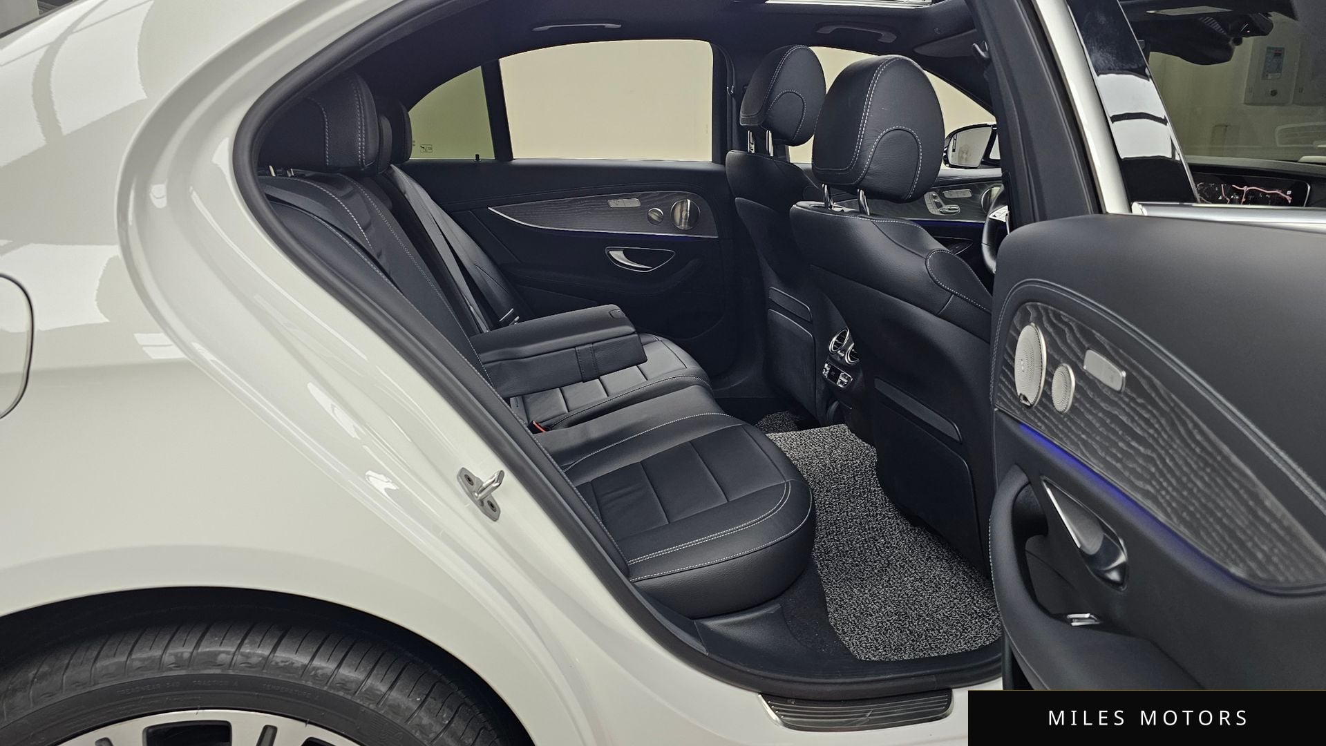 Mercedes-Benz E-Class W213 2023 — миниатюра 12