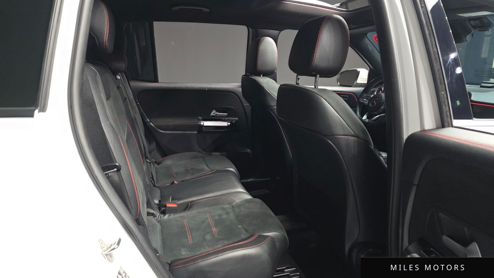 Mercedes-Benz GLB-클래스 X247 2022 — миниатюра 12