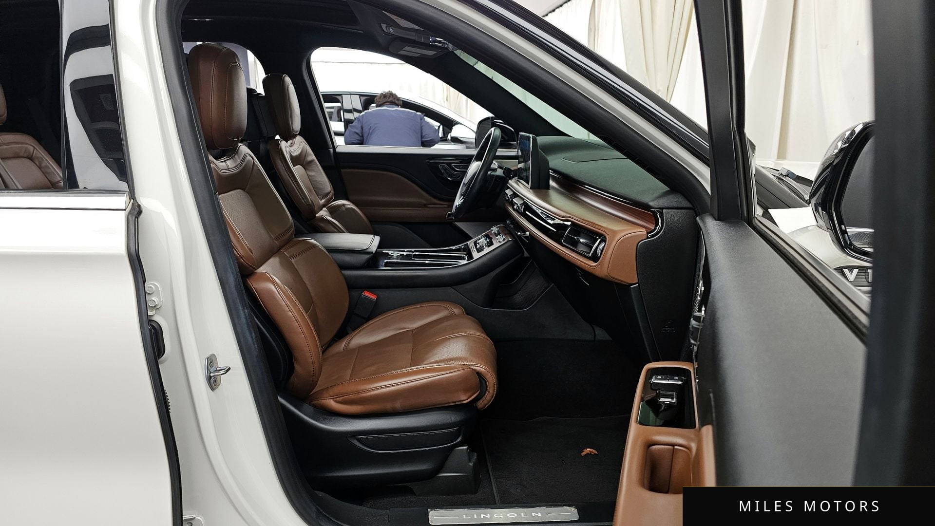 Lincoln 에비에이터 2021 — миниатюра 11