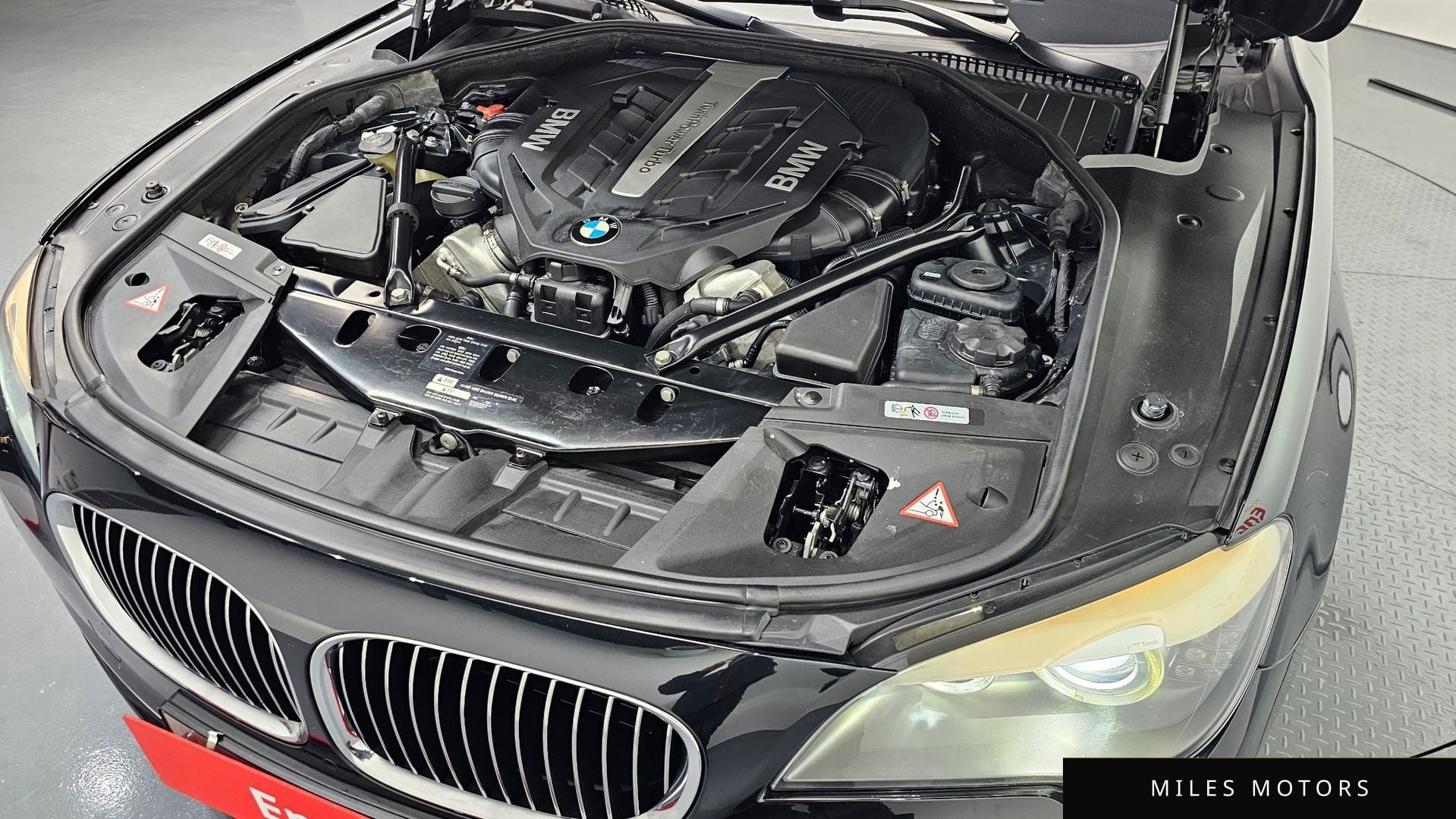 BMW 7 Series (F01) 2012 — миниатюра 6