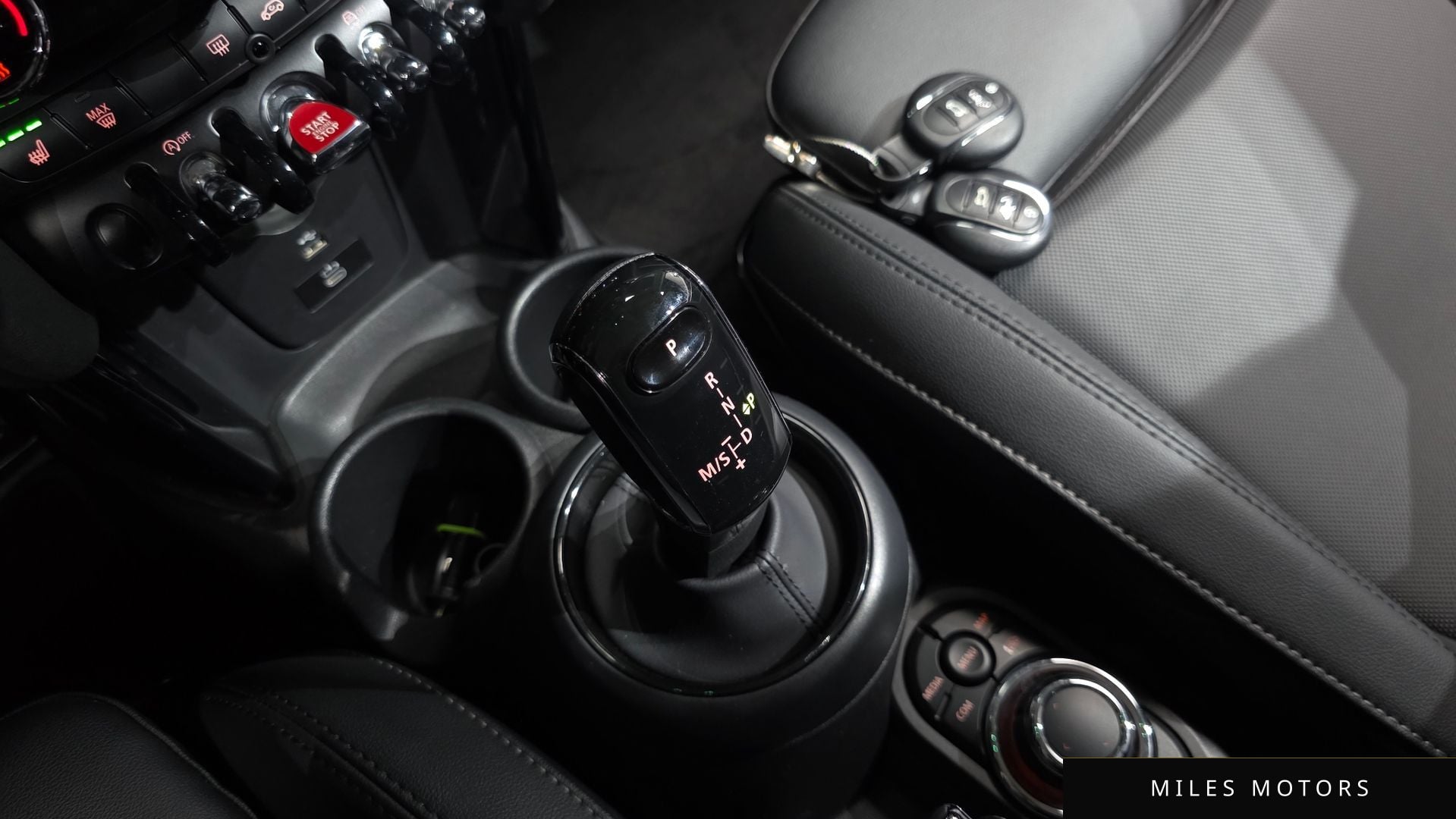MINI Cooper 2023 — миниатюра 8