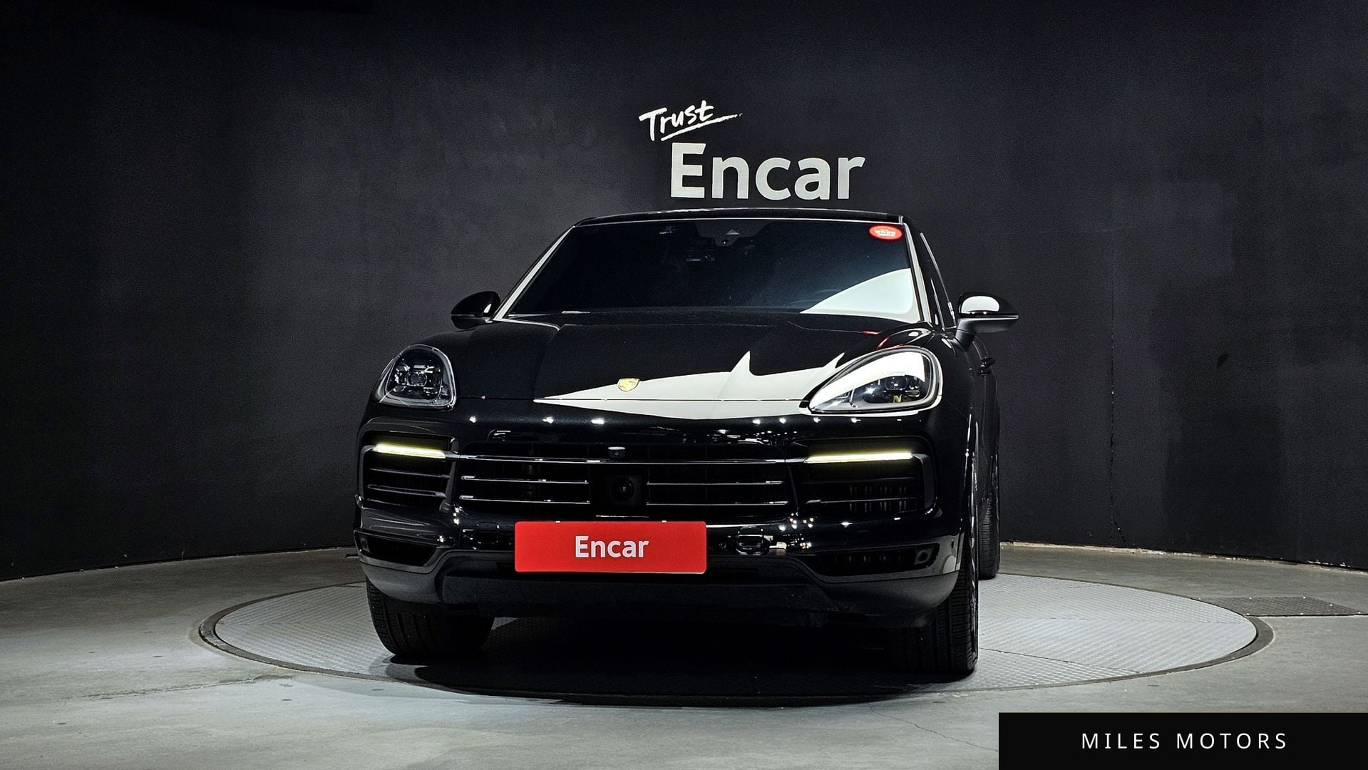Porsche Cayenne 2023 — миниатюра 3
