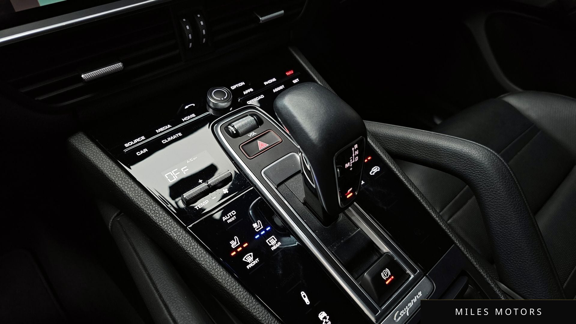 Porsche Cayenne 2023 — миниатюра 9