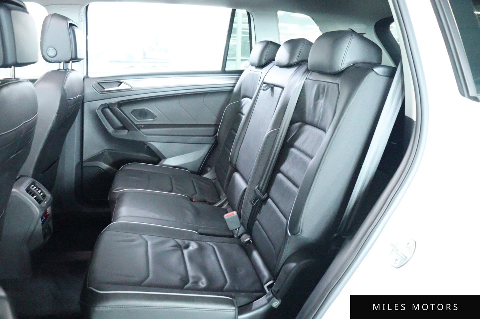 Volkswagen Tiguan 2023 — миниатюра 8