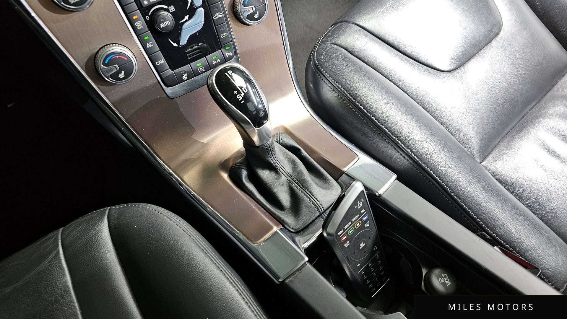 Volvo XC60 2017 — миниатюра 9