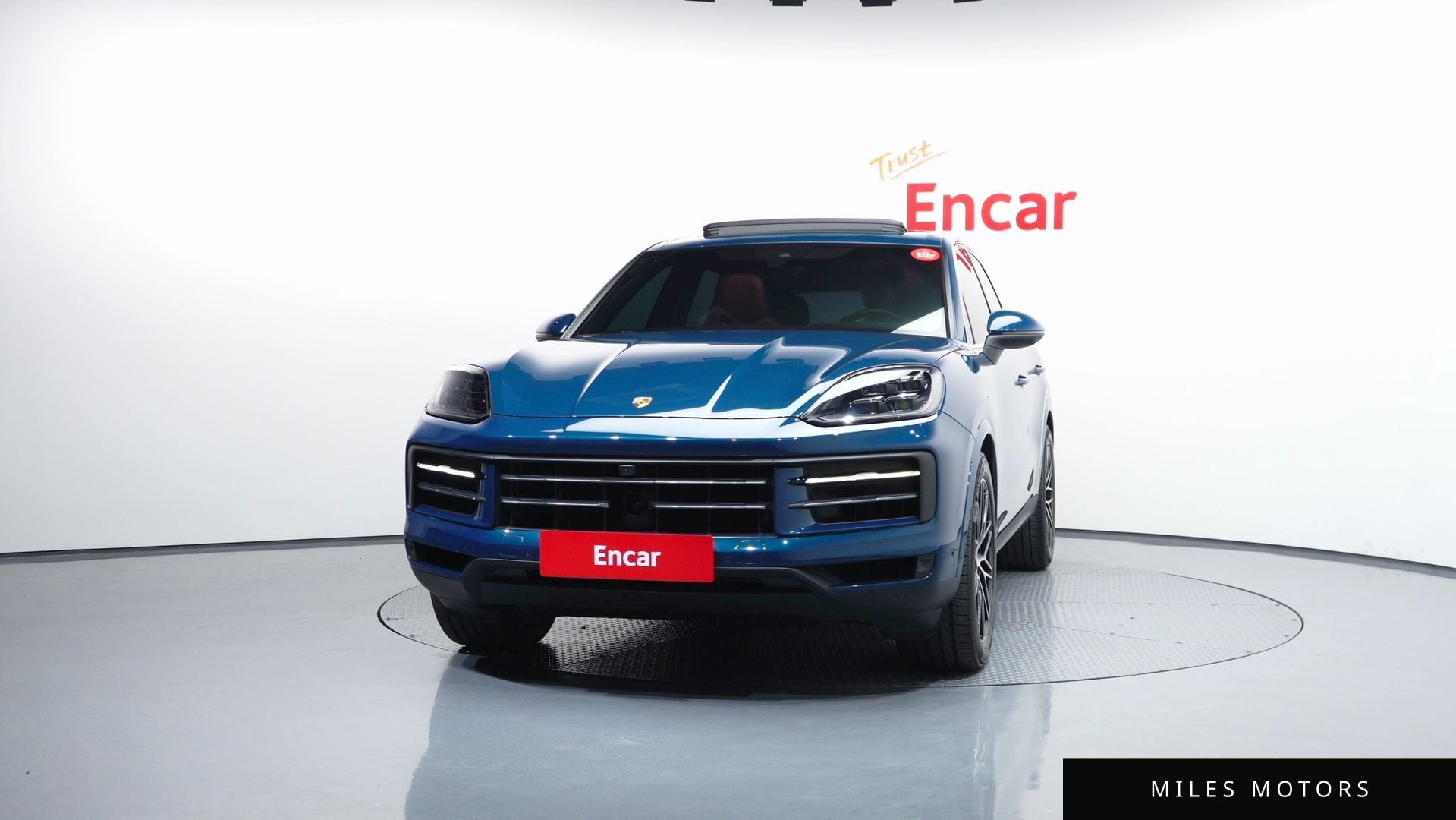 Porsche Cayenne 2024 — миниатюра 3