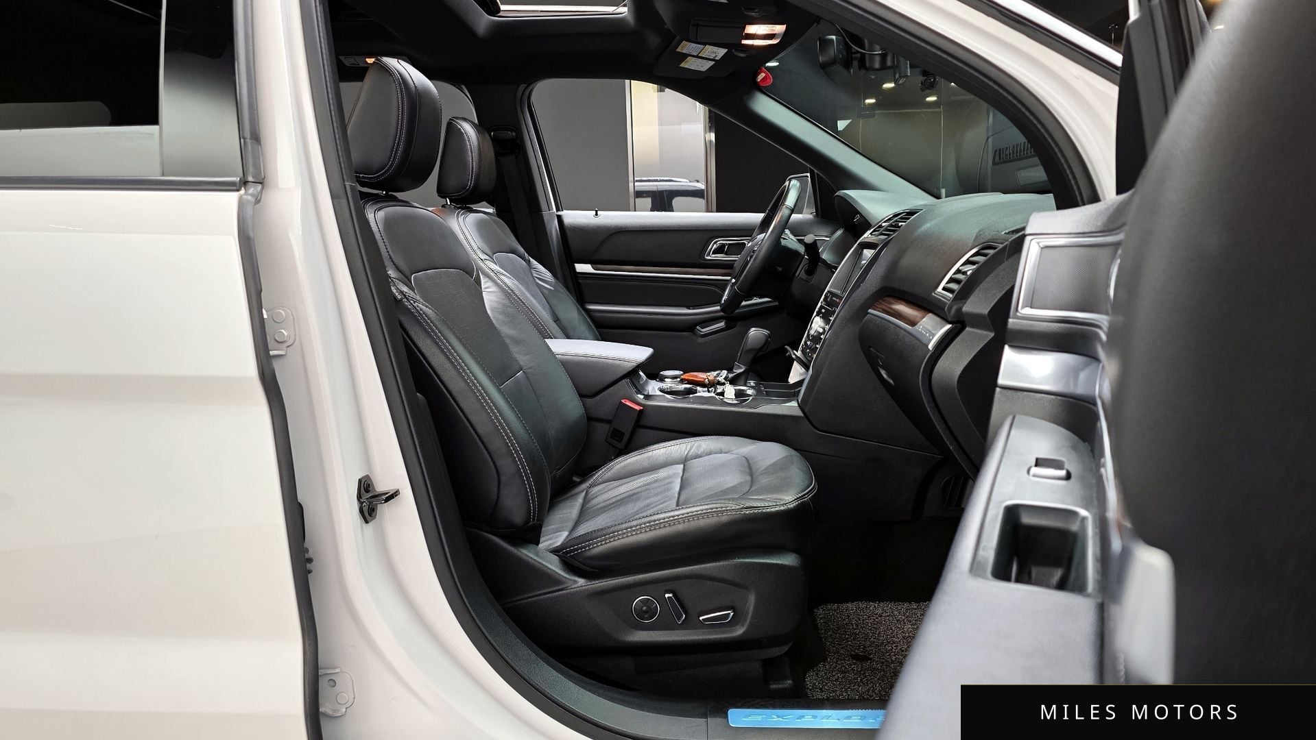 Ford Explorer 2018 — миниатюра 10