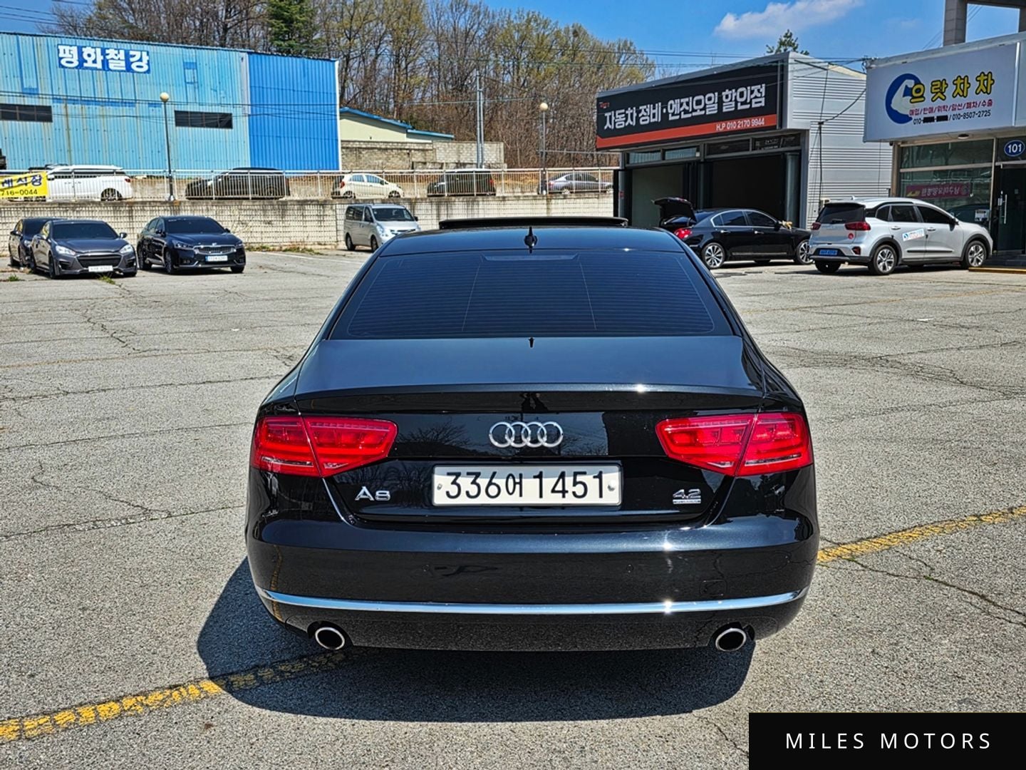 Audi A8 2011 — миниатюра 8