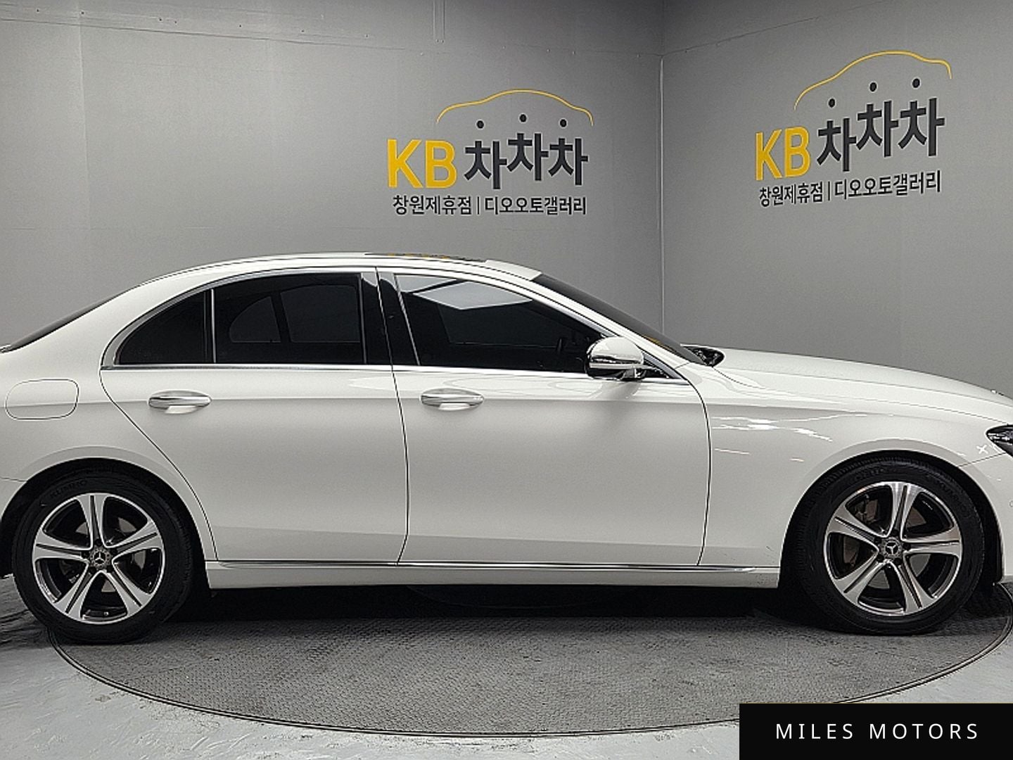 Mercedes-Benz E-Class W213 2018 — миниатюра 4
