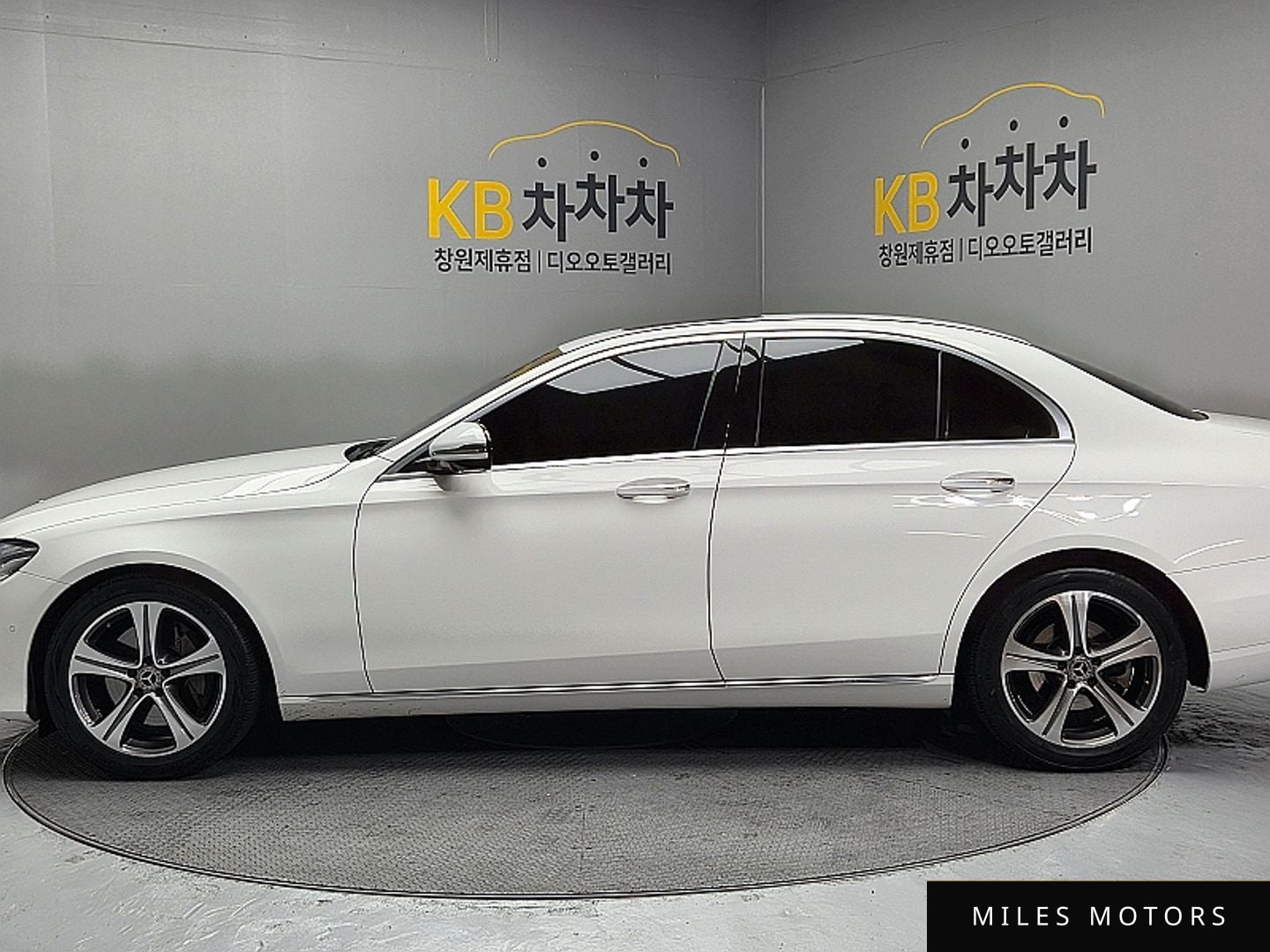 Mercedes-Benz E-Class W213 2018 — миниатюра 8