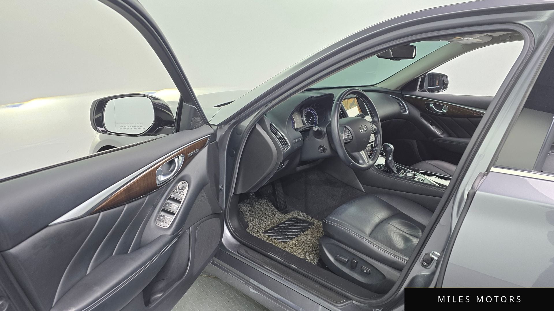 Infiniti Q50 2016 — миниатюра 10