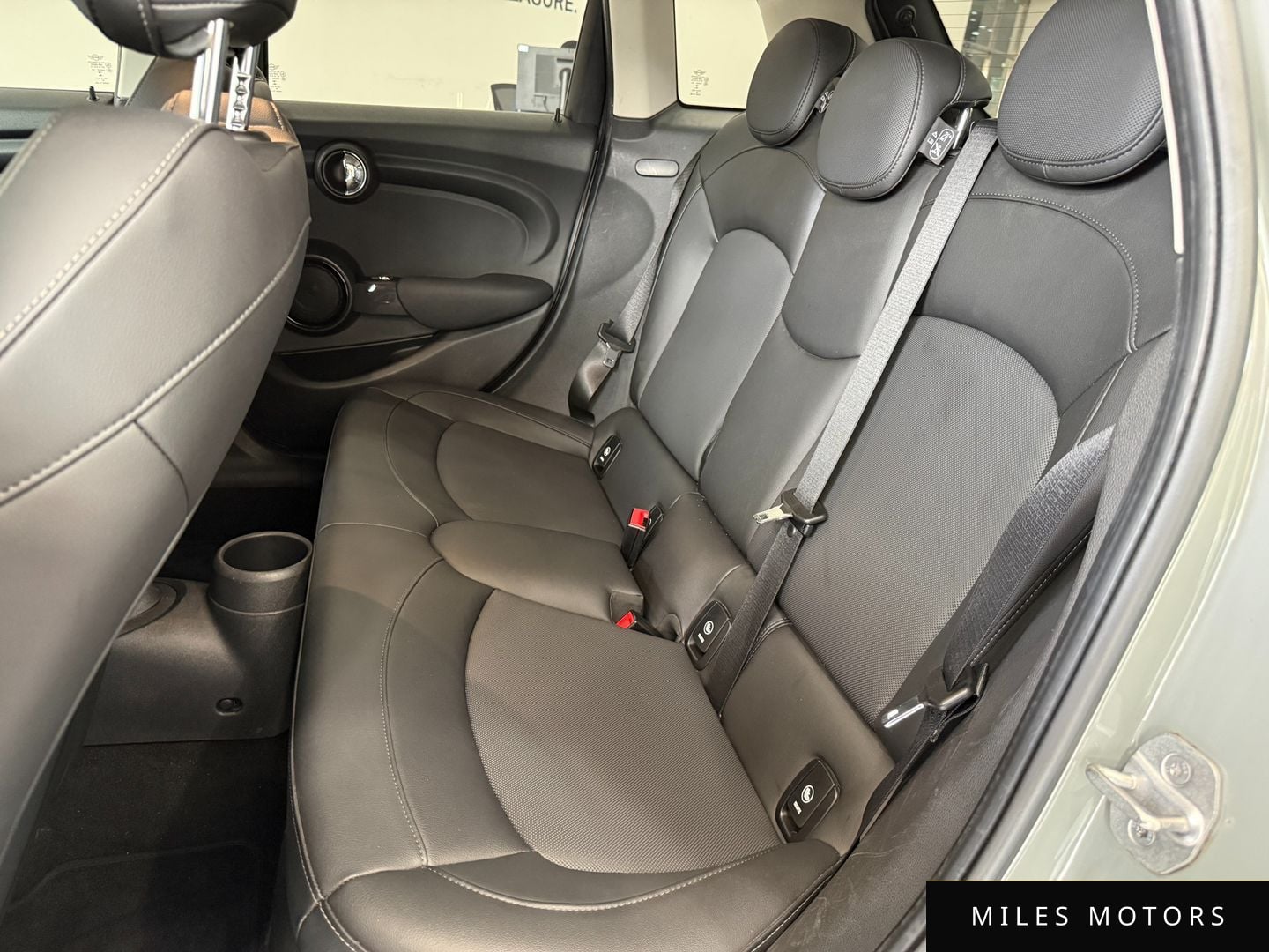 MINI 쿠퍼 2021 — миниатюра 11