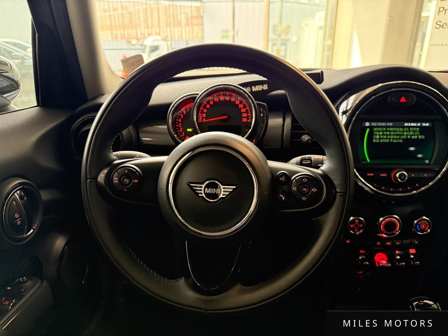 MINI 쿠퍼 2021 — миниатюра 12