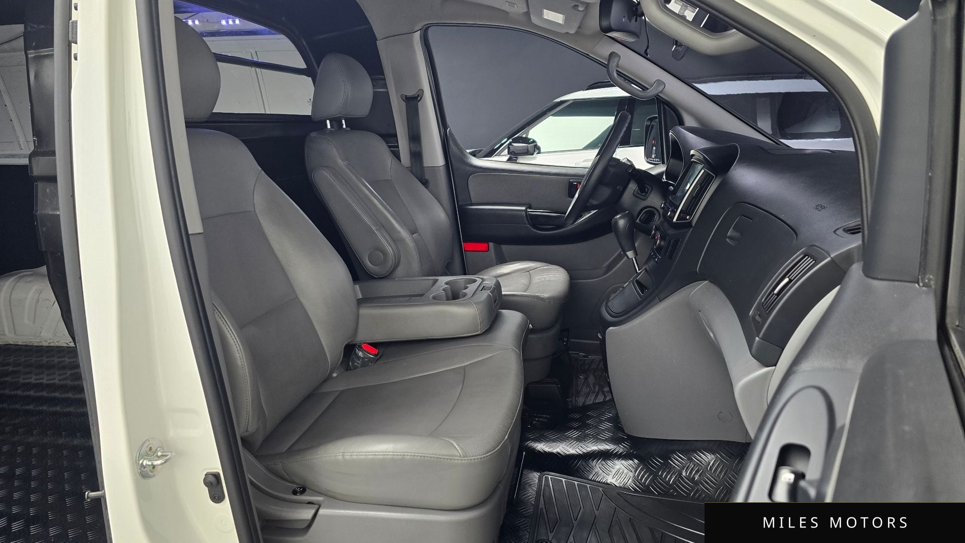 Hyundai Starex 2018 — миниатюра 9