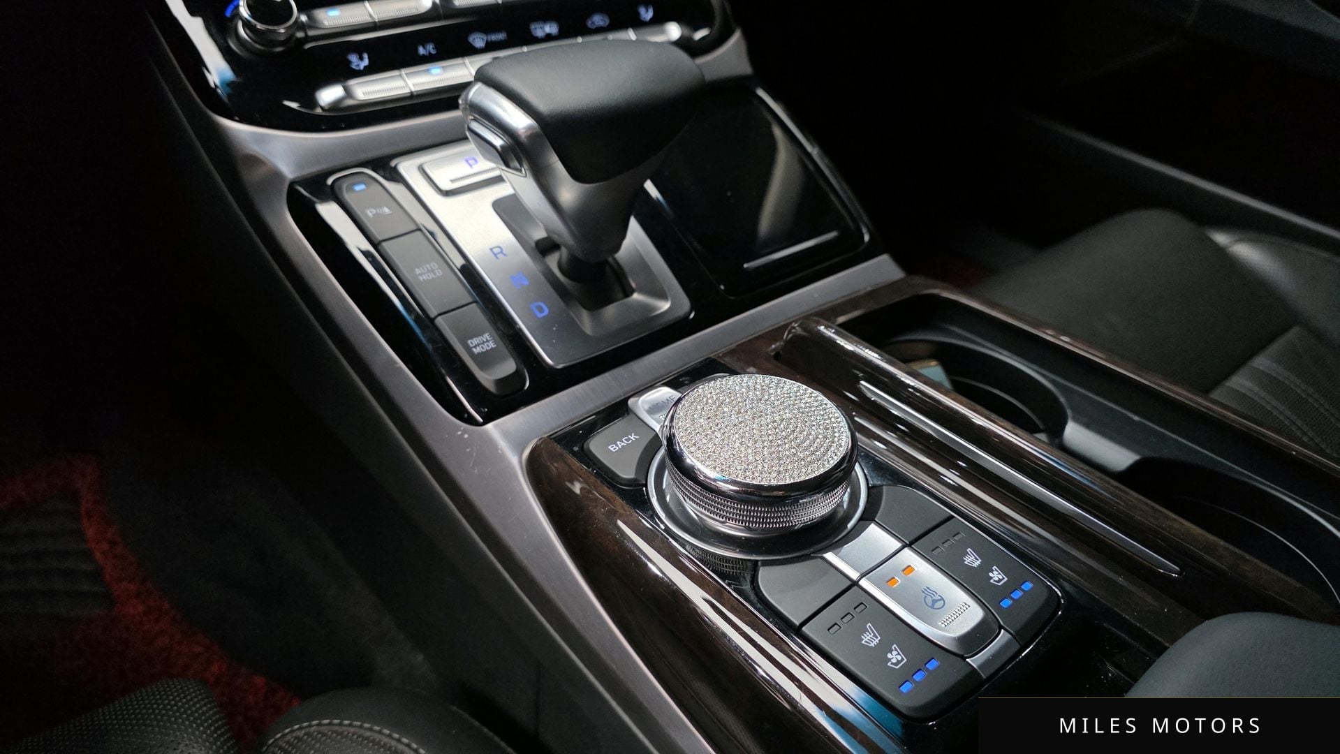 Genesis EQ900 2016 — миниатюра 9