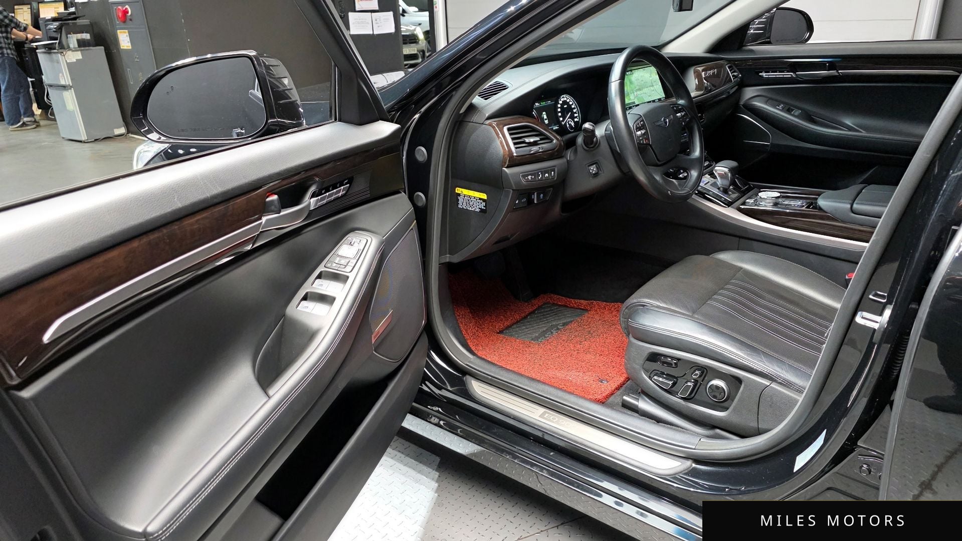 Genesis EQ900 2016 — миниатюра 11