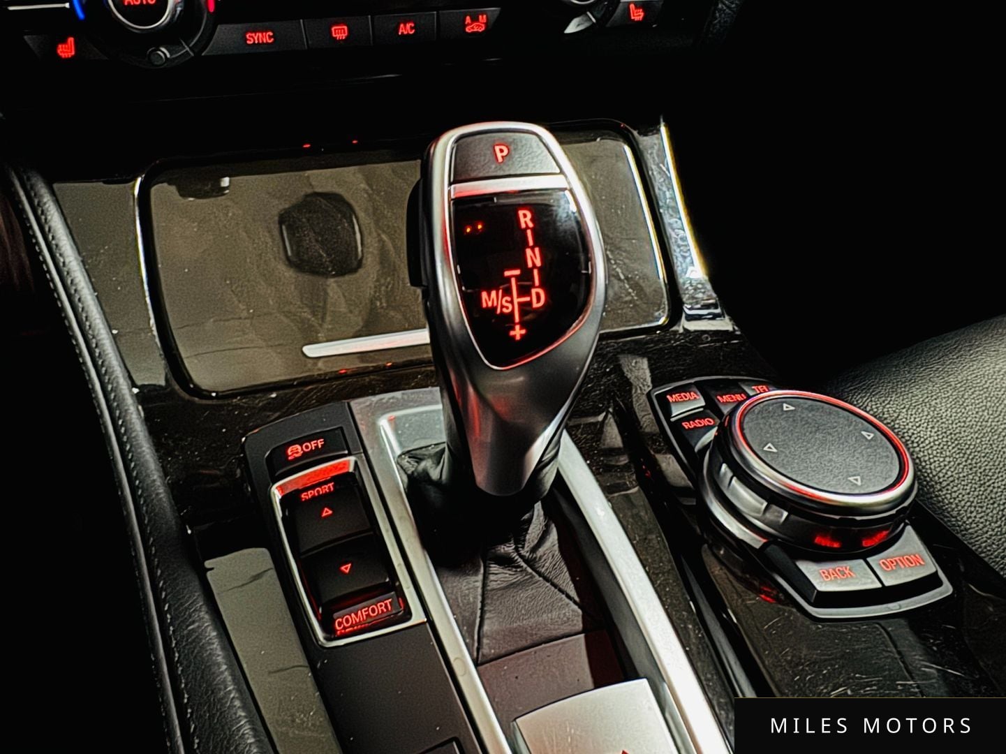 BMW 5 Series (F10) 2015 — миниатюра 9