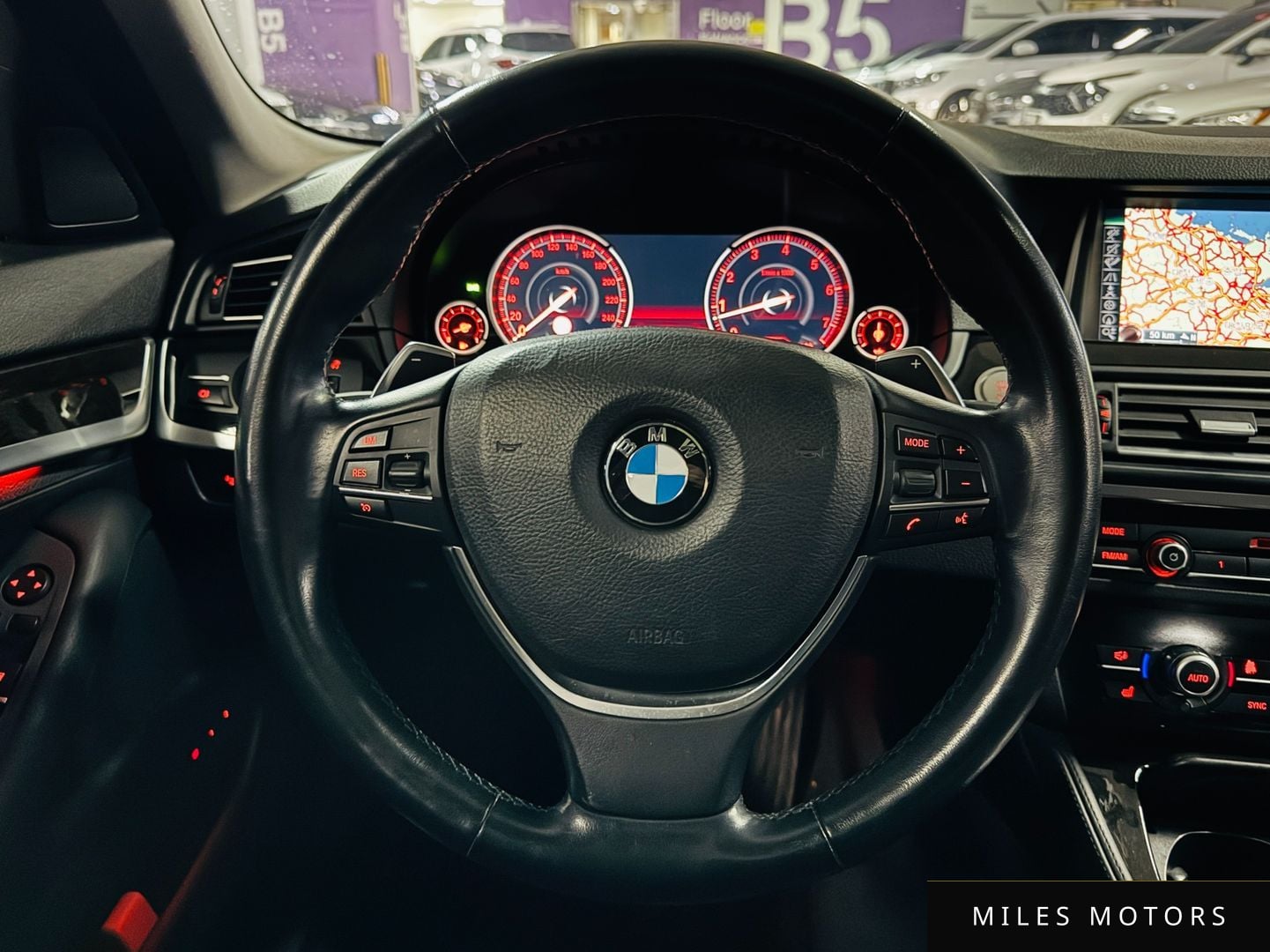 BMW 5 Series (F10) 2015 — миниатюра 10