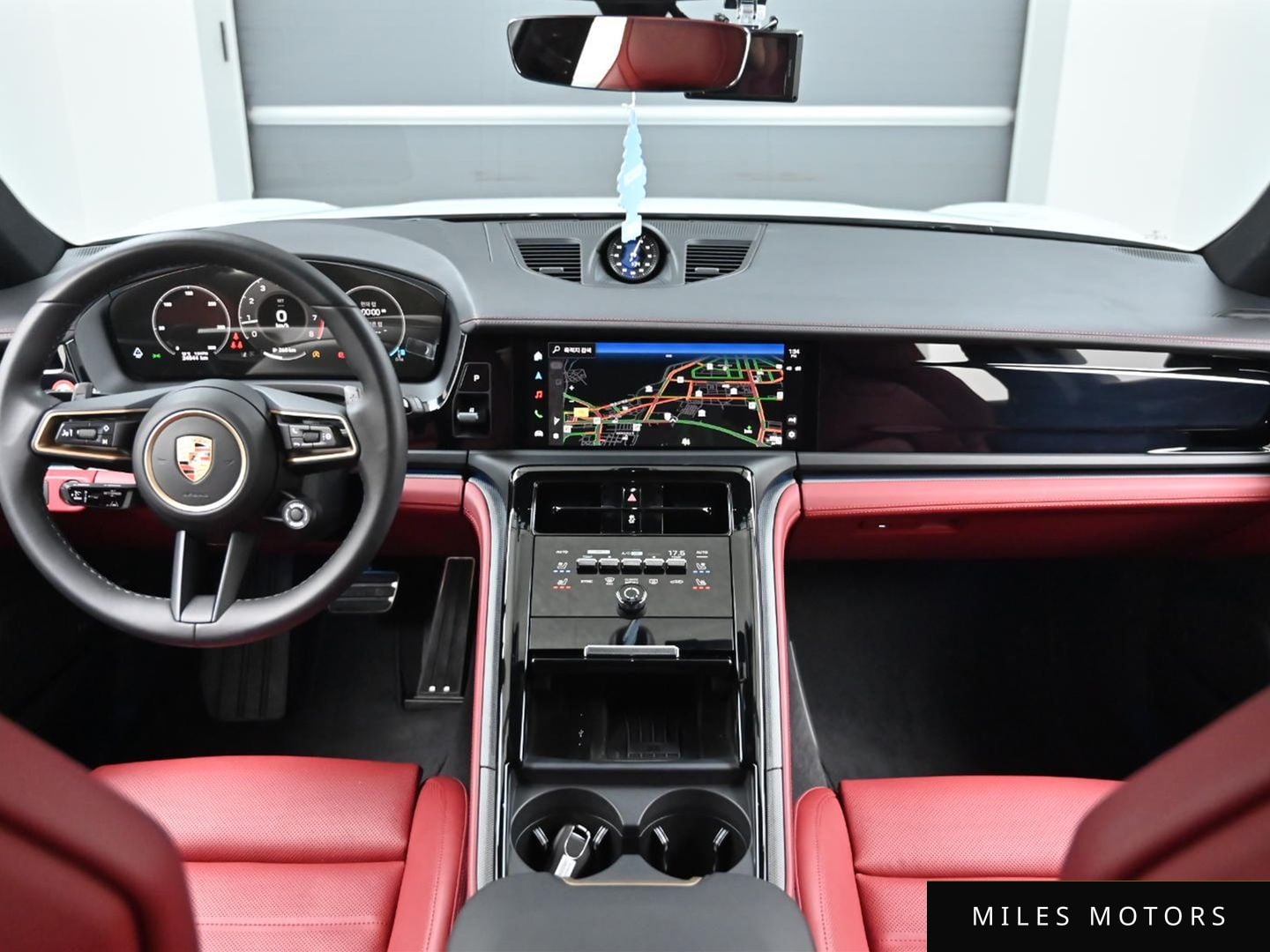 Porsche Panamera 2024 — миниатюра 7