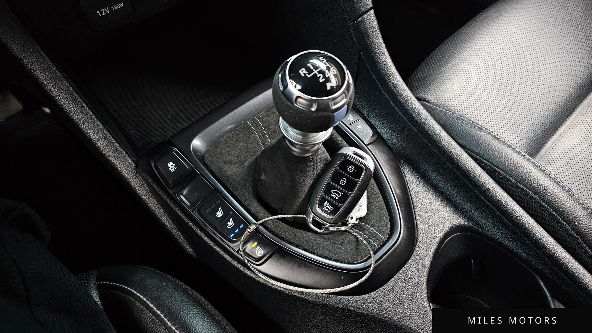 Hyundai Veloster 2022 — миниатюра 9